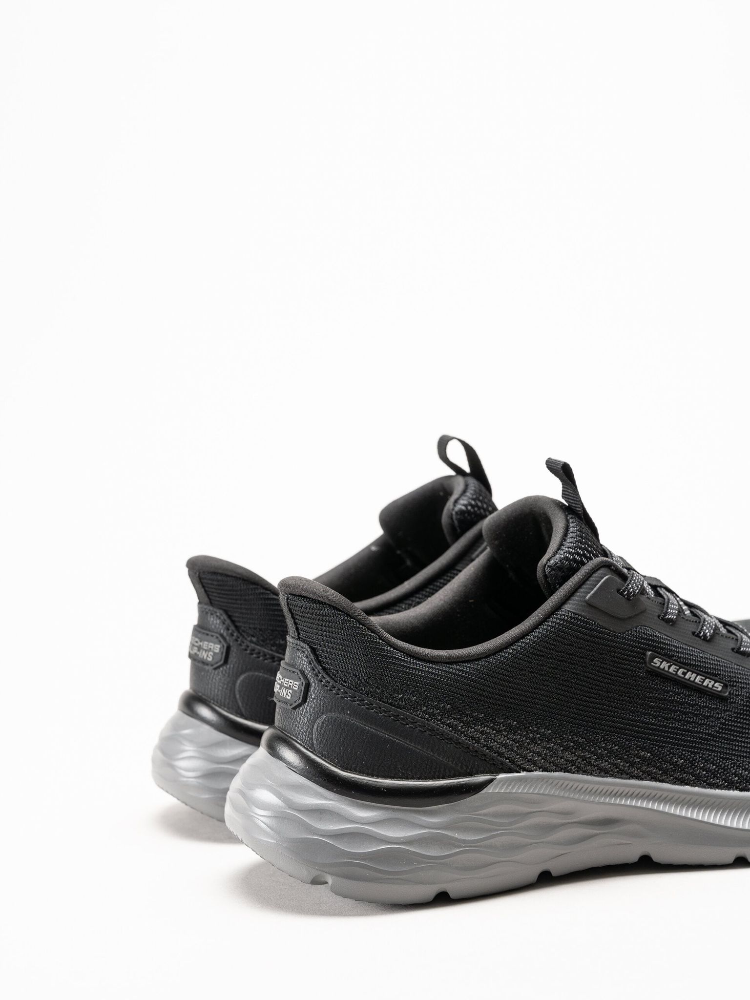 Skechers - Slip-Ins Garner - Svarta slip-ins sneakers i mesh
