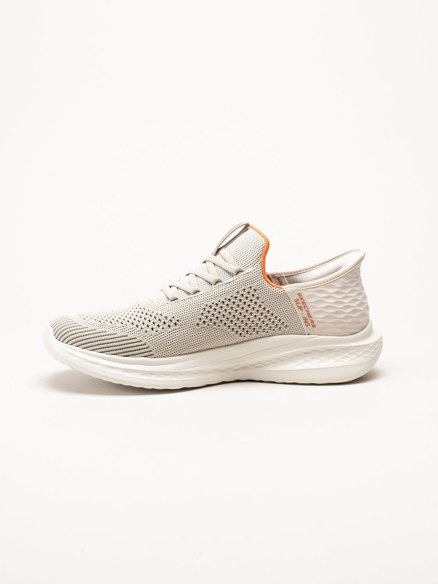 Skechers - Relaxed Fit - Beige slip-ins sneakers