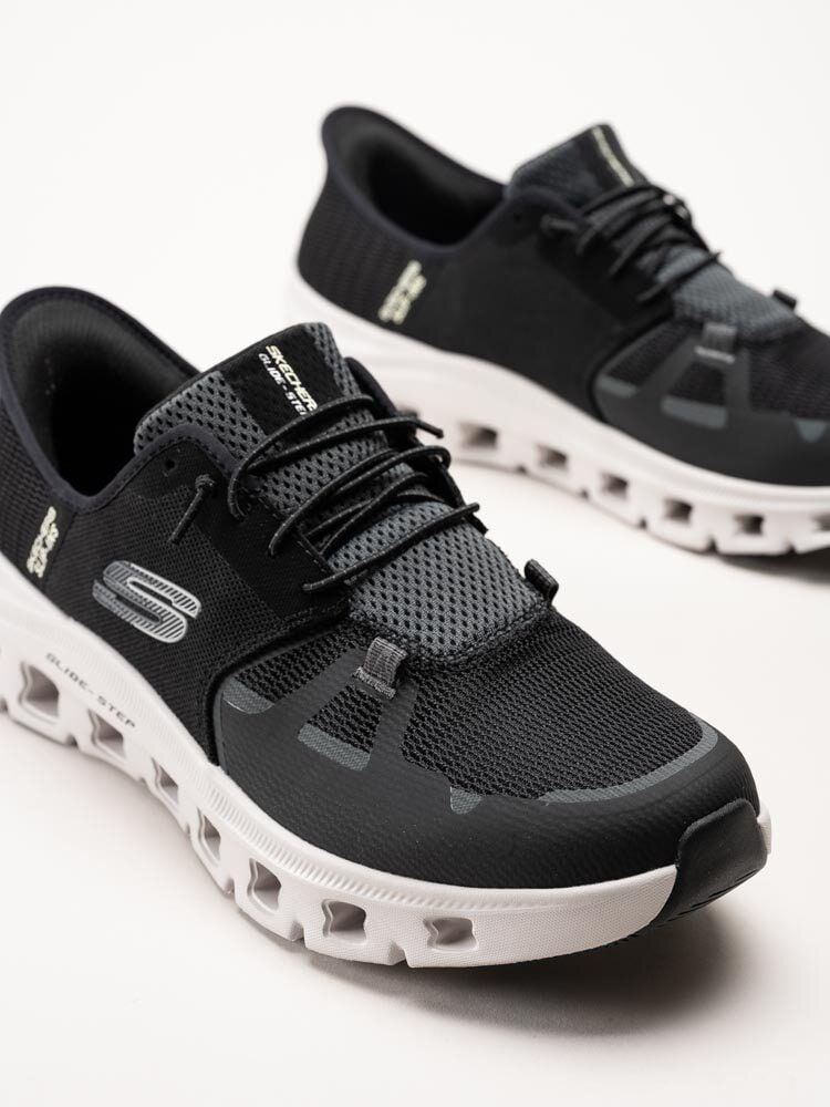 Skechers - Glide Step Pro - Svarta slip-ins sneakers i textil