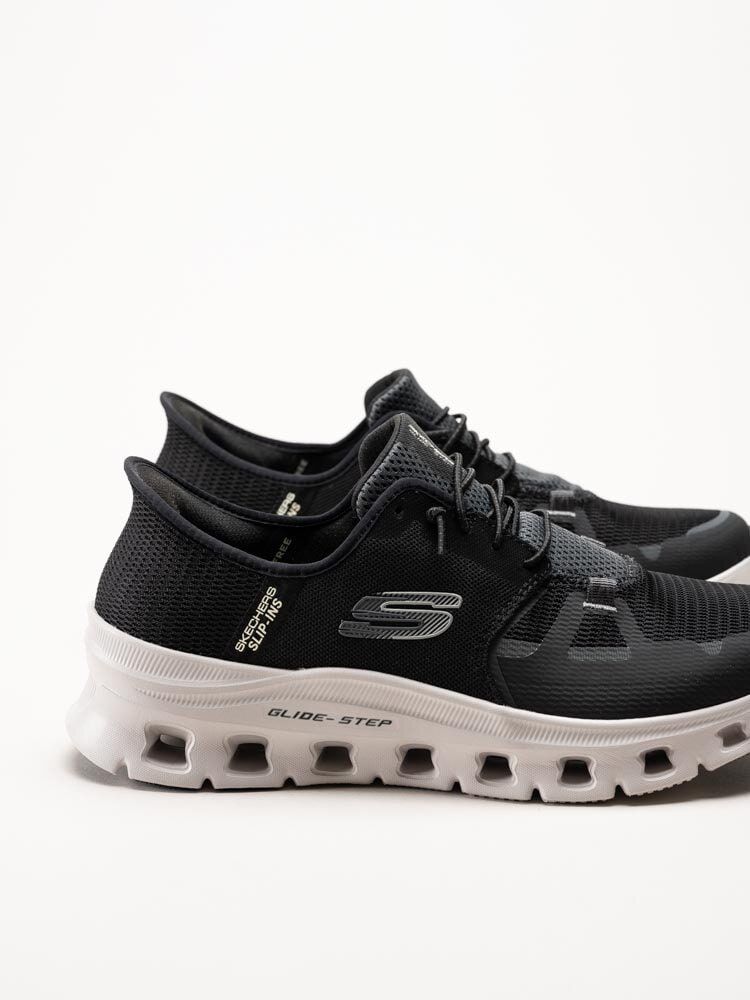Skechers - Glide Step Pro - Svarta slip-ins sneakers i textil