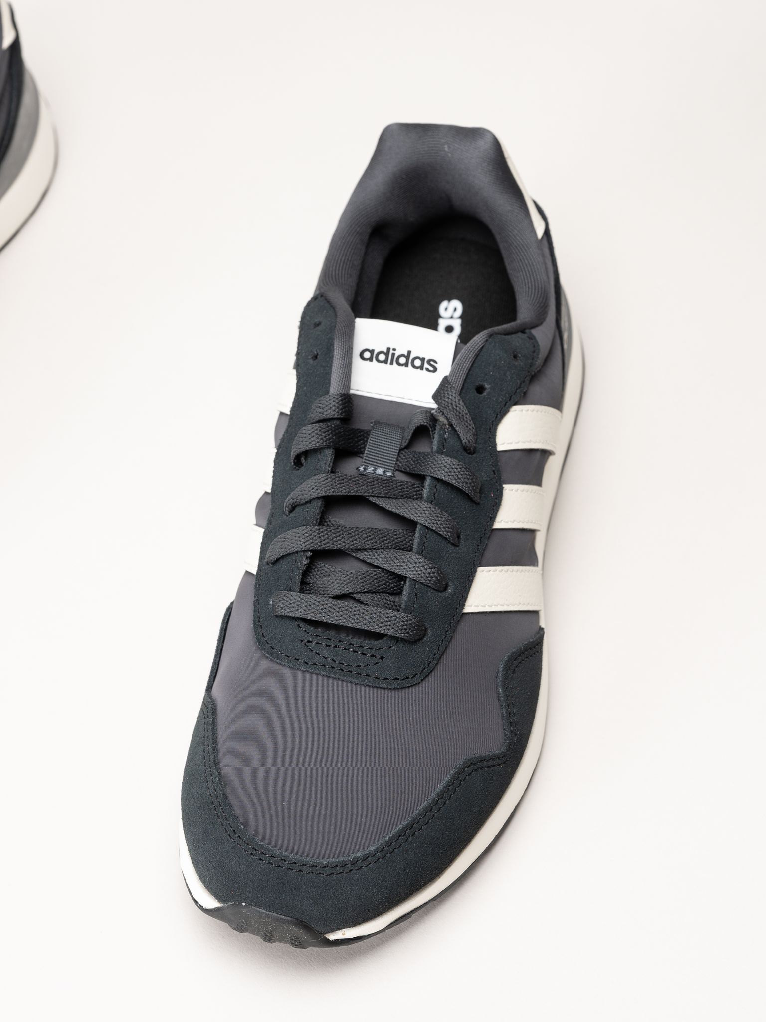 Adidas - Run 60s 4.0 - Svarta sneakers