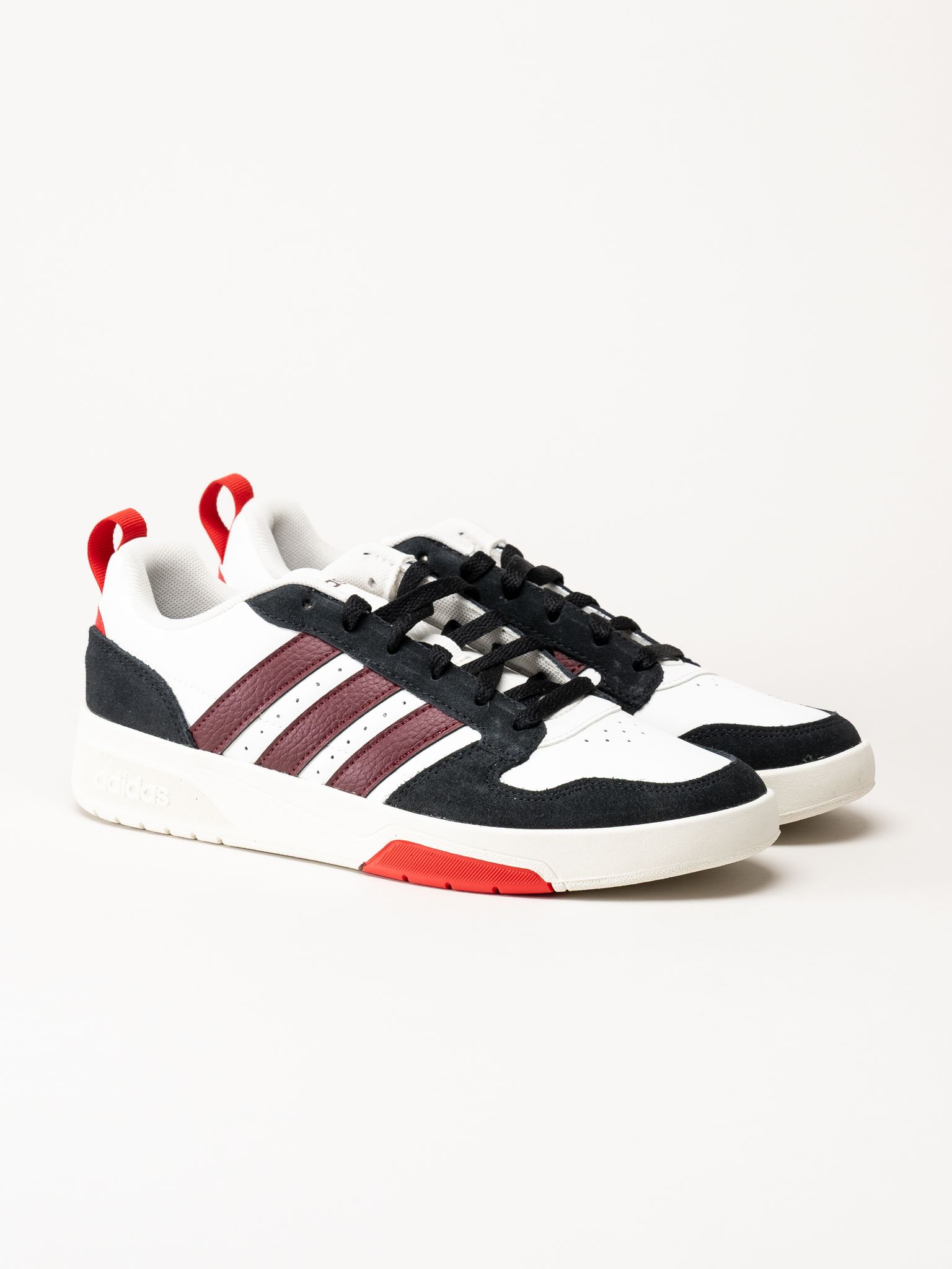 Adidas - Courtwave - Vita sneakers