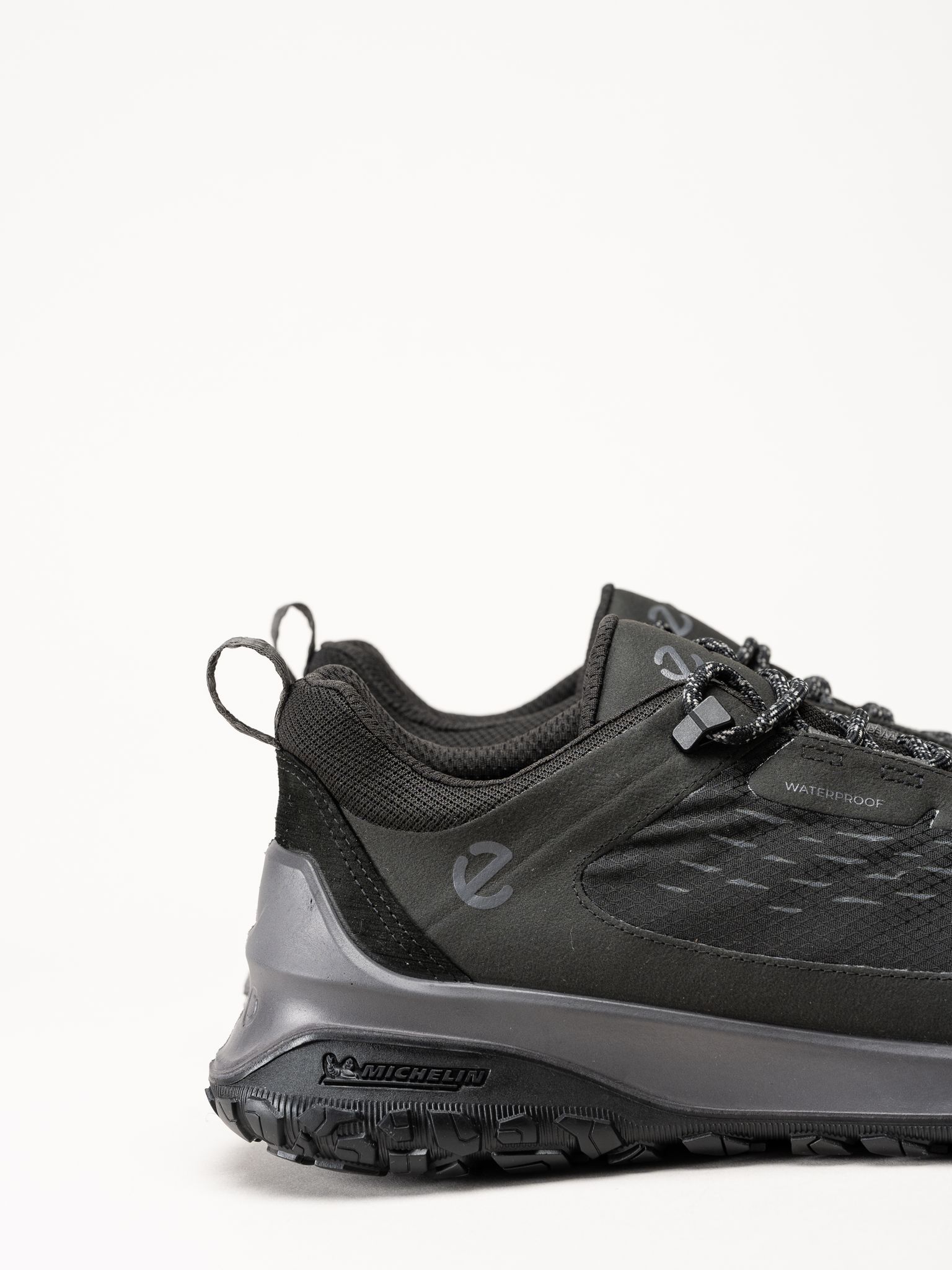 Ecco - Ultra Terrain - Svarta sneakers
