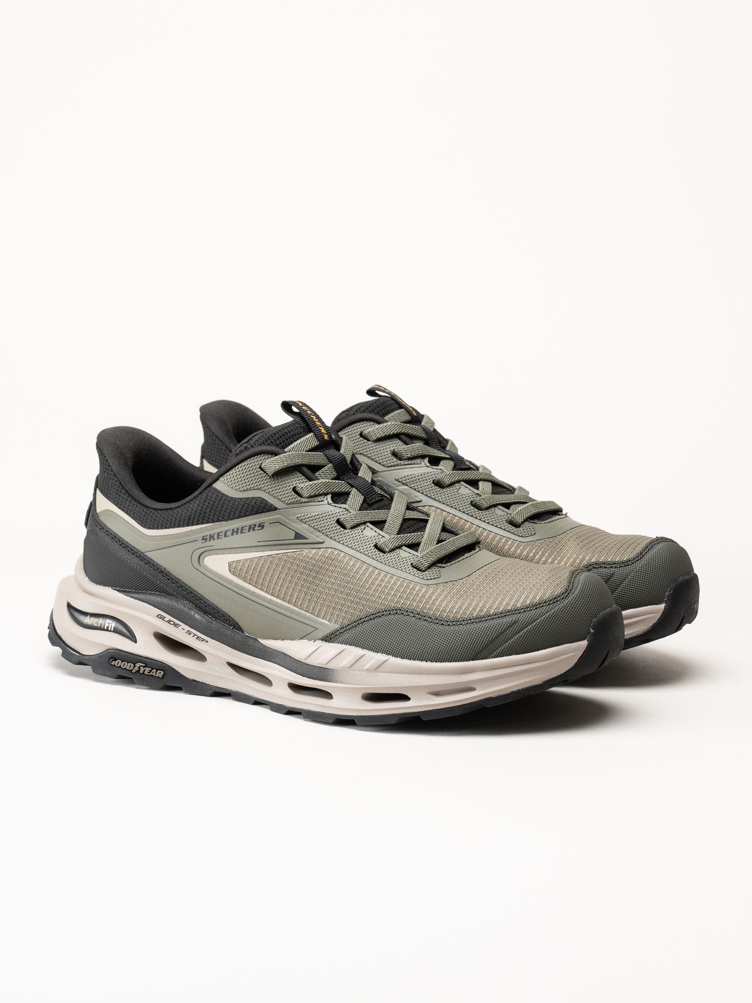 Skechers - Arch Fit Orvan Ultra - Talon - Olivgröna sneakers