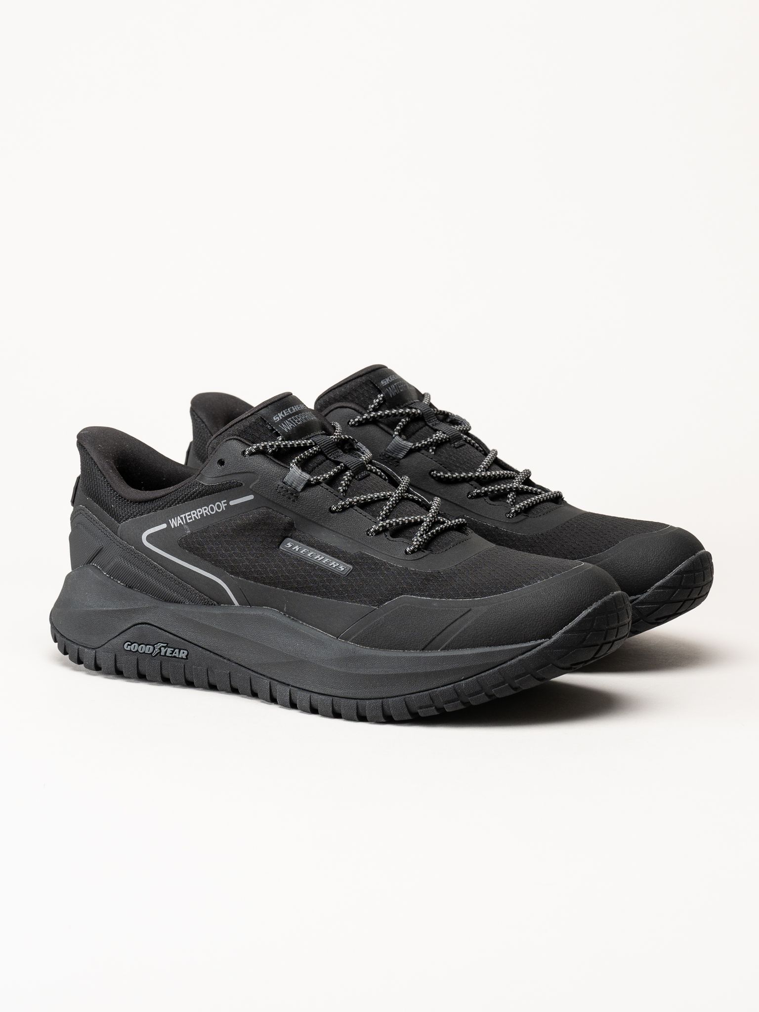Skechers - Arch Fit Orvan Ultra - Talon - Svarta sneakers