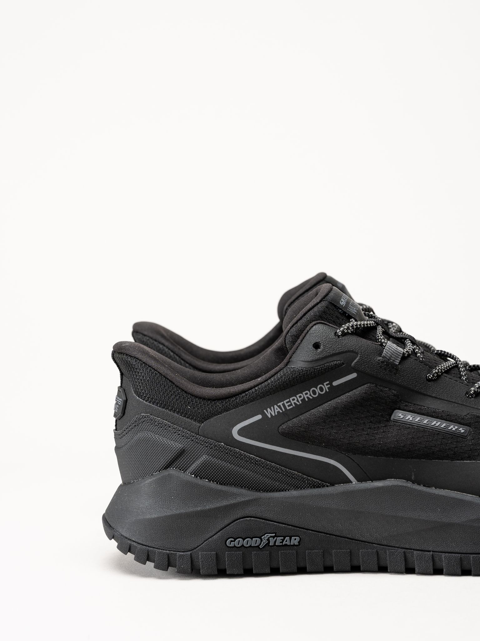 Skechers - Arch Fit Orvan Ultra - Talon - Svarta sneakers