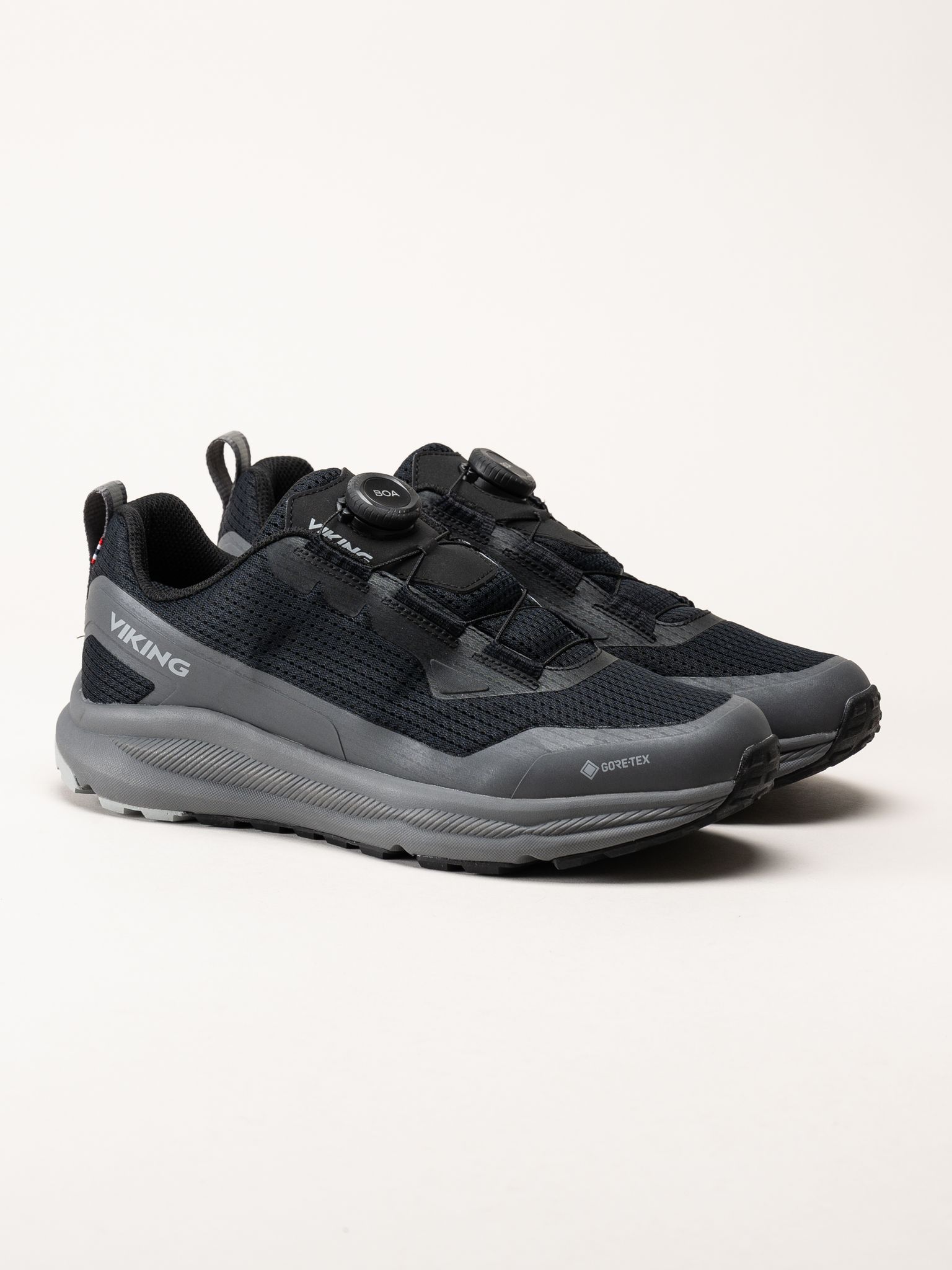 Viking Footwear - Motion Low - Svarta sneakers