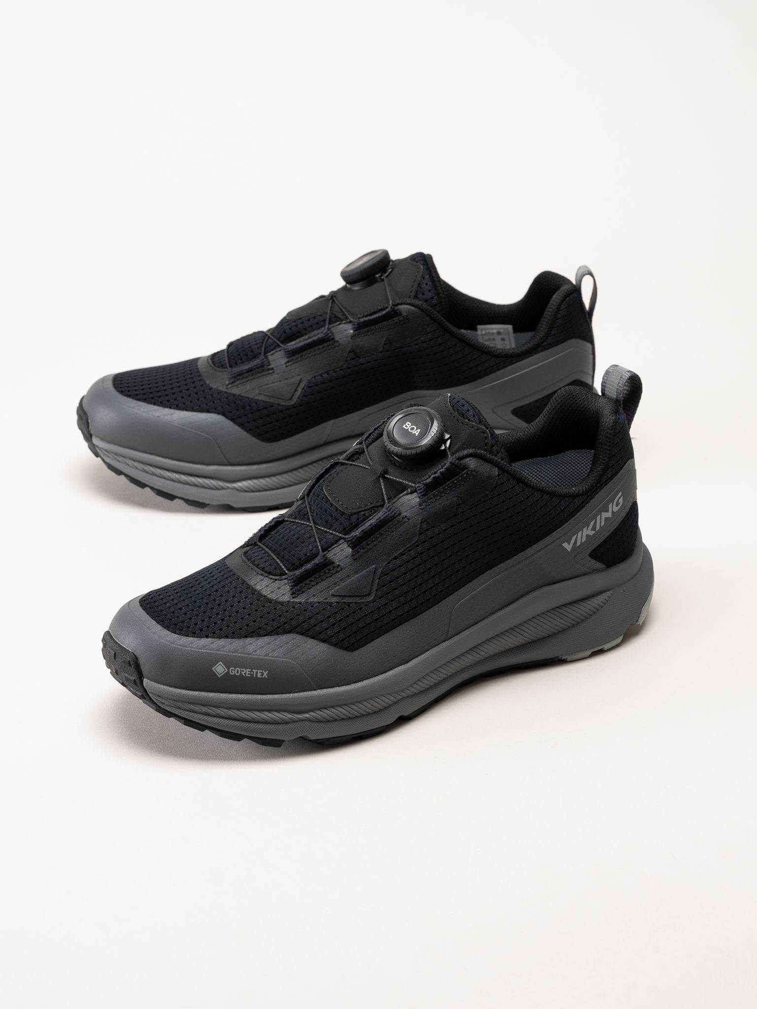 Viking Footwear - Motion Low - Svarta sneakers