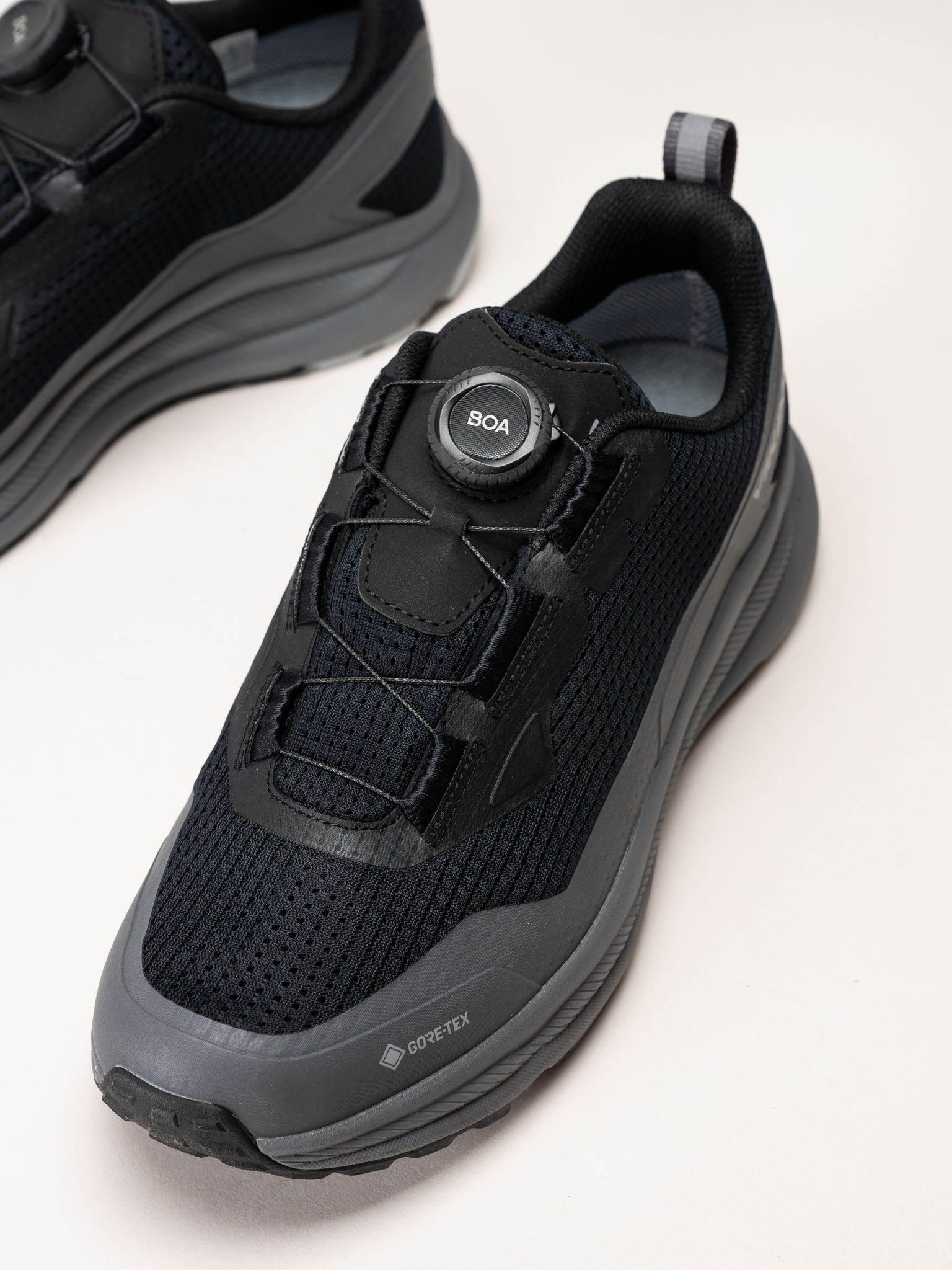 Viking Footwear - Motion Low - Svarta sneakers