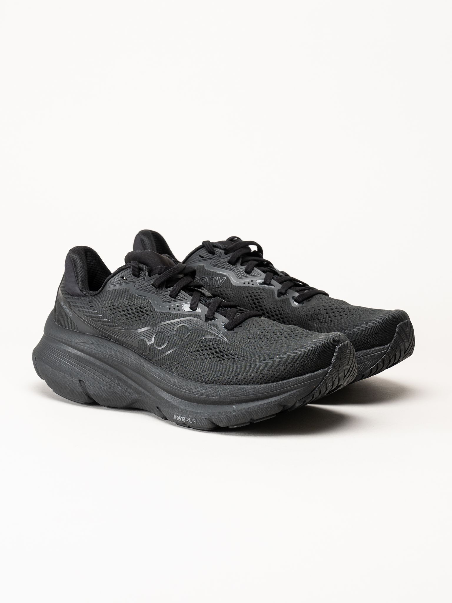 Saucony - Guide 19 - Svarta sneakers