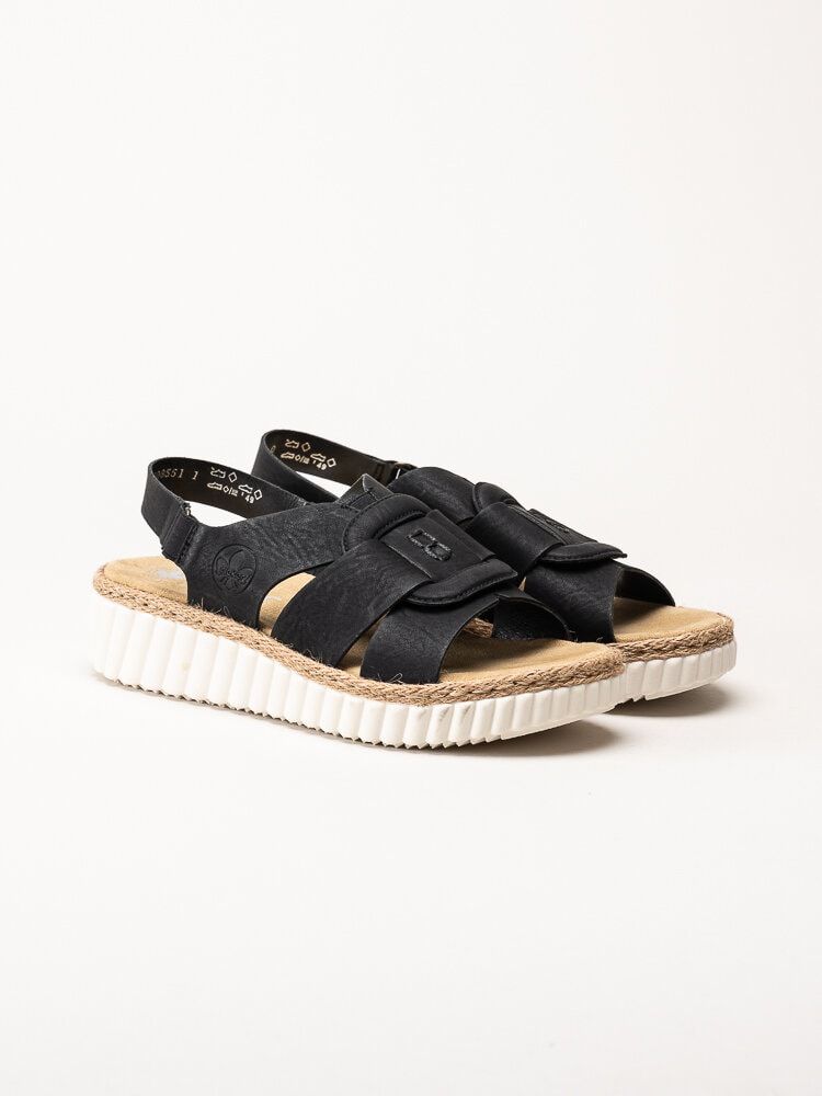 Svarta sandaler i skinnimitation