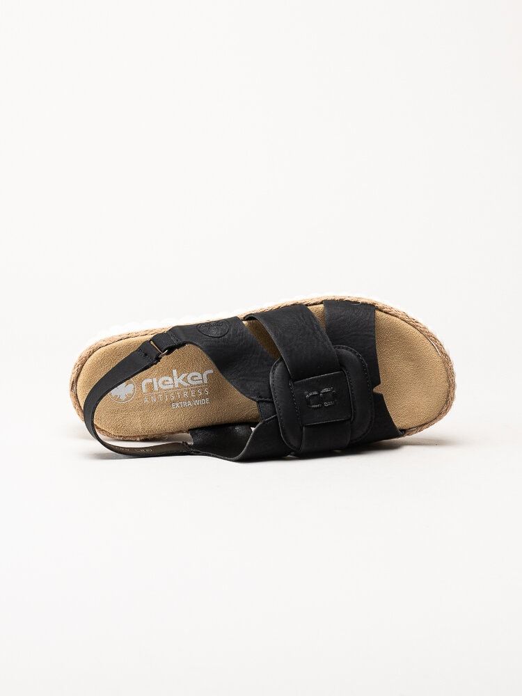 Svarta sandaler i skinnimitation