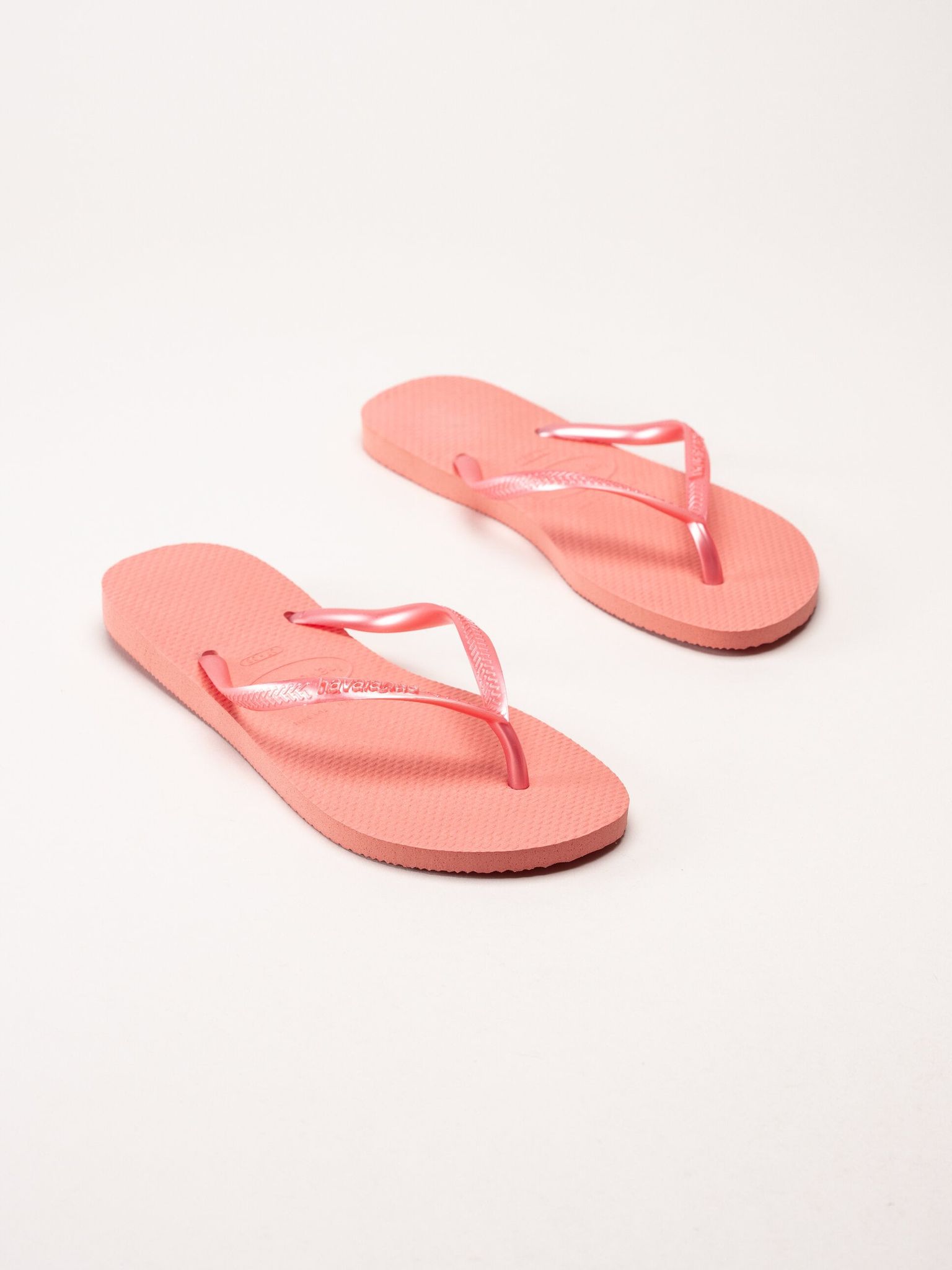 Havaianas - Slim - Korallfärgade flip-flops