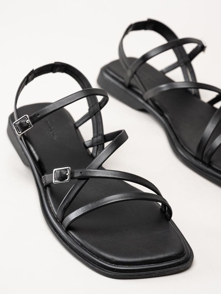 Vagabond - Izzy - Svarta sandaler i skinn