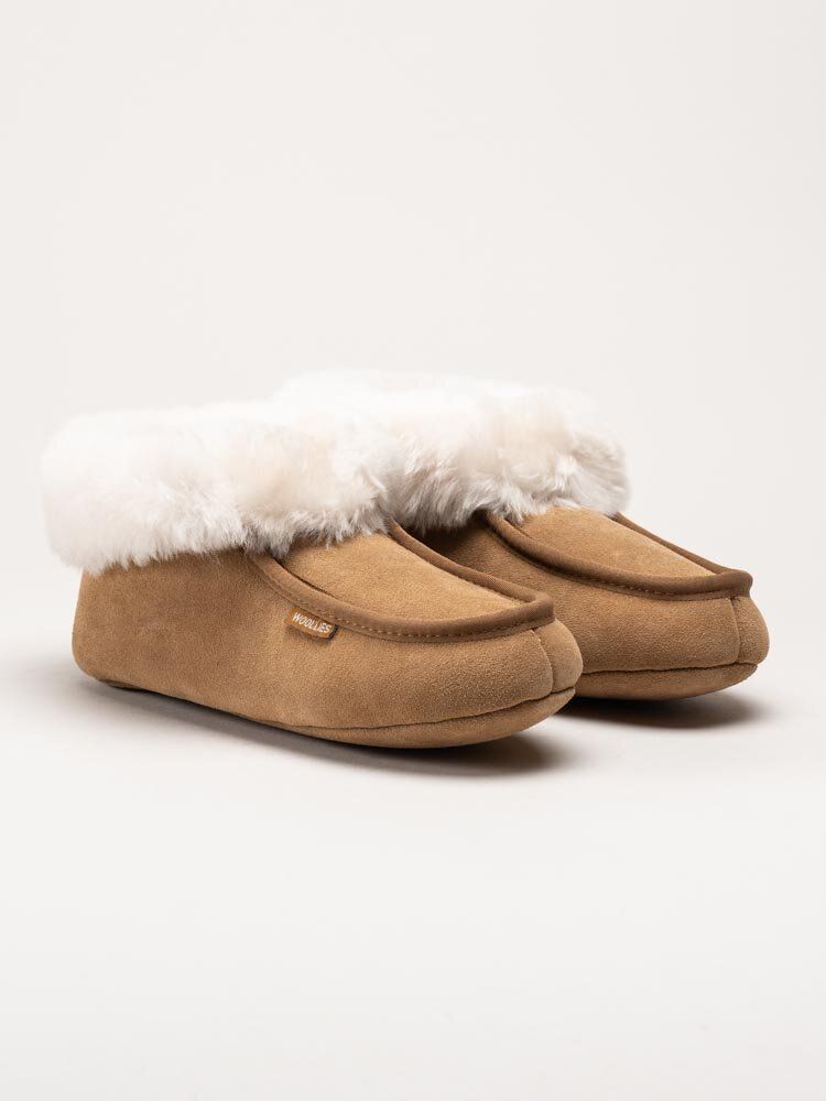 Wollies - Classico Suede - Ljusbruna slip on fårskinnstofflor