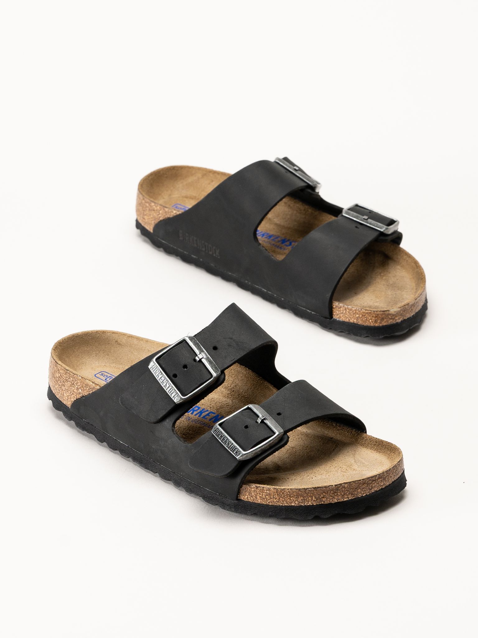 Birkenstock - Arizona SFB oiled - Svarta slip in sandaler i oljat skinn