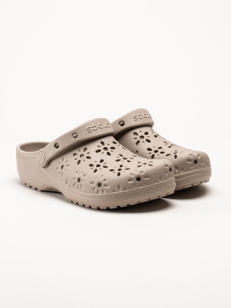 Crocs - Classic Floral Cut Out Clog - Bruna badtofflor