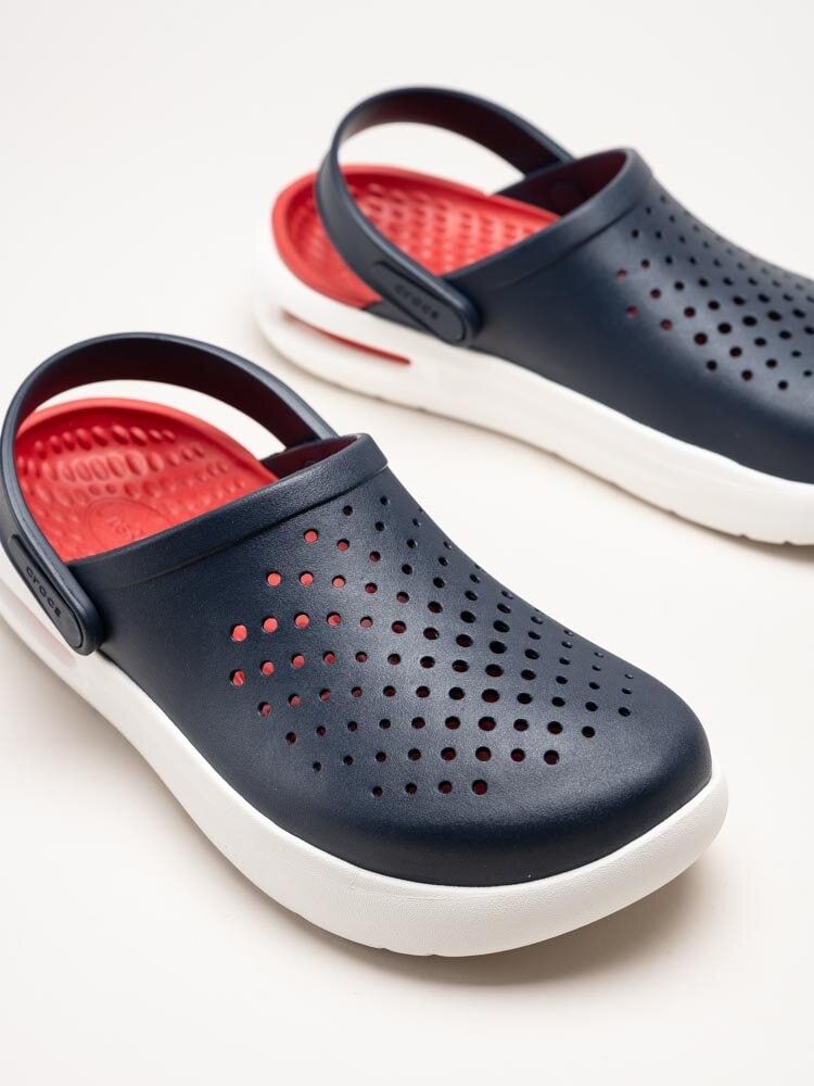 Crocs - Inmotion Clog - Mörkblå badtofflor