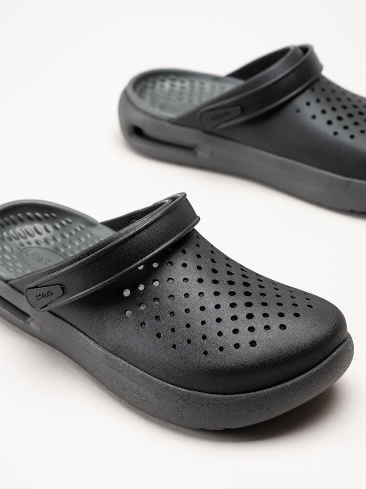 Crocs - Inmotion Clog - Svarta badtofflor