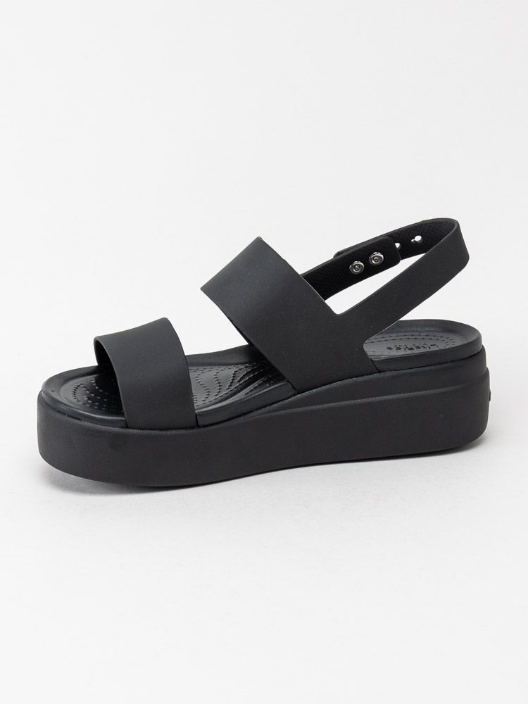 Crocs - Brooklyn Low Wedge - Svarta platåsandaler