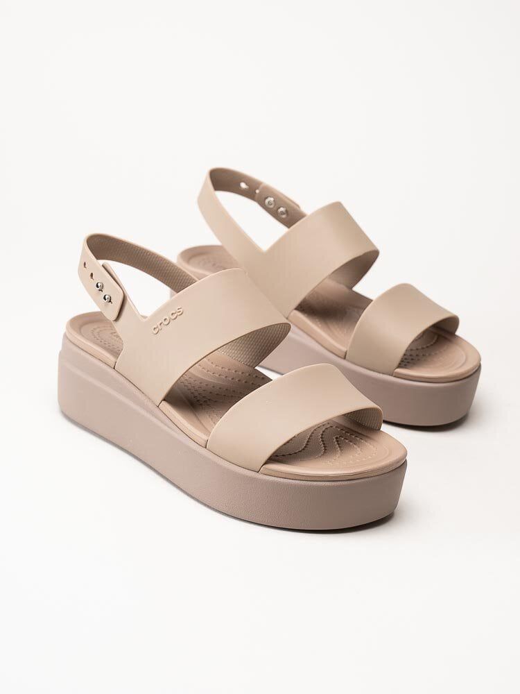 Crocs - Brooklyn Low Wedge - Beige platåsandaler