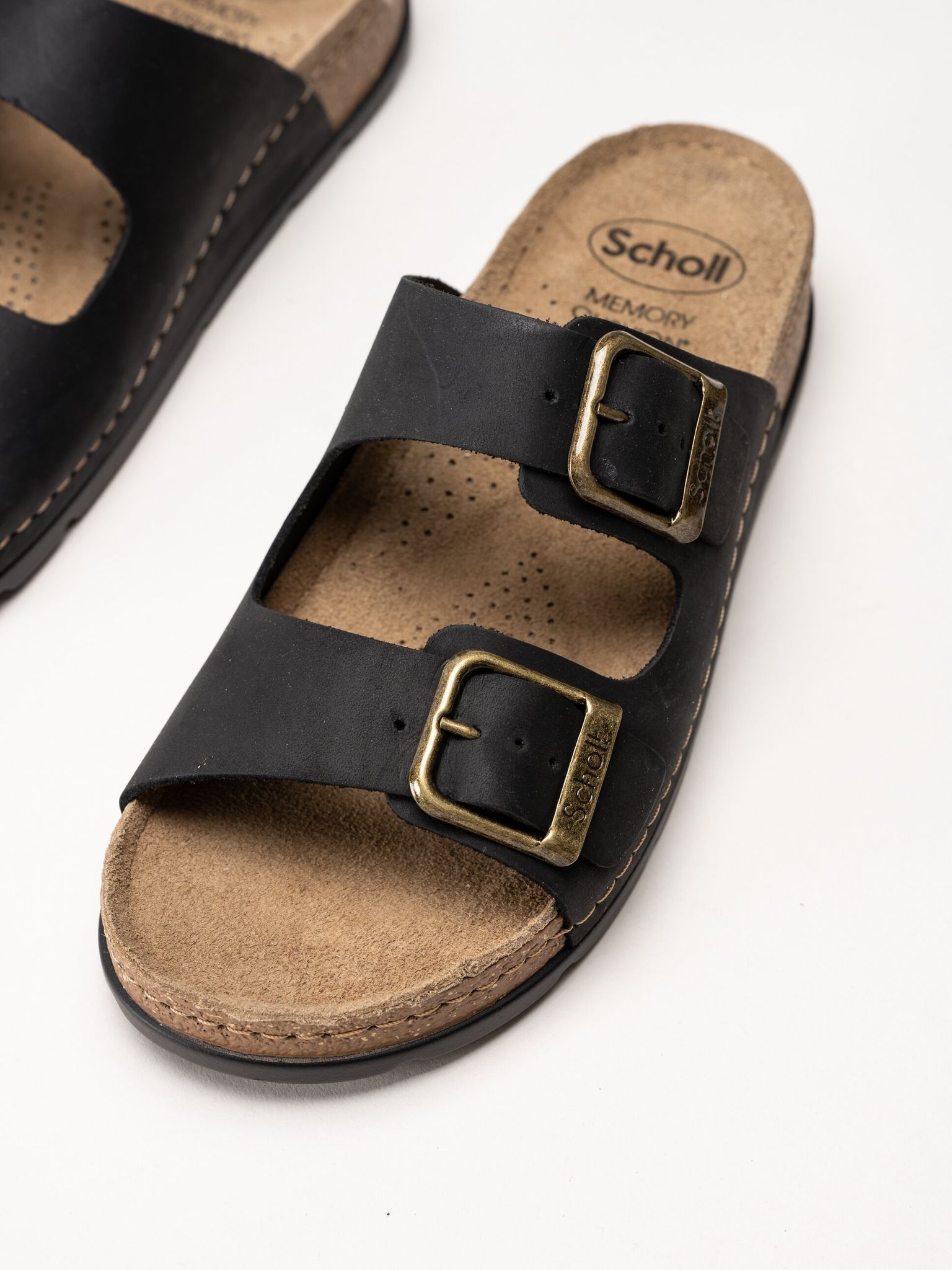 Scholl - Bora Malaren - Svarta slip in sandaler i oljad nubuck