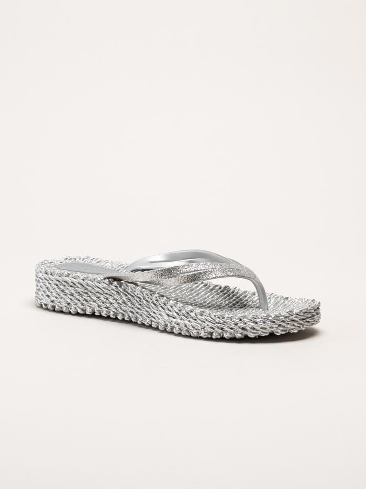 Ilse Jacobsen - Cheerful 13 - Silverfärgade flip flop med glitterremmar