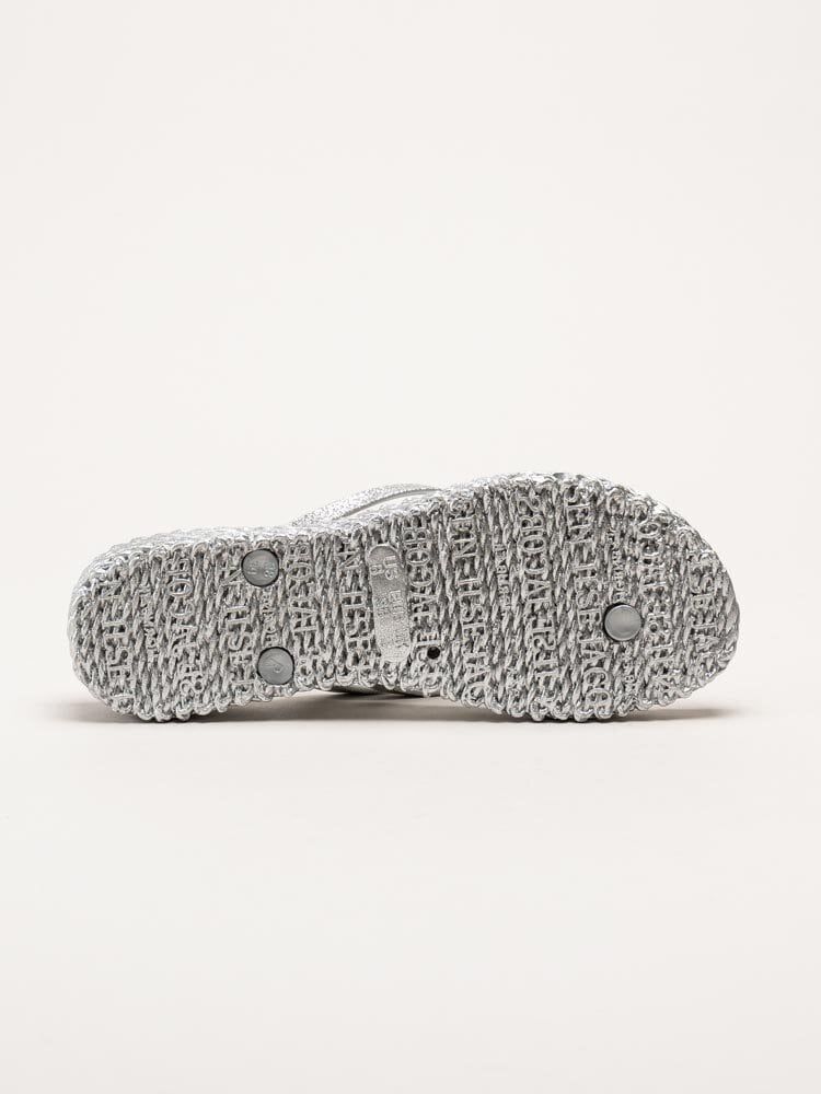 Ilse Jacobsen - Cheerful 13 - Silverfärgade flip flop med glitterremmar