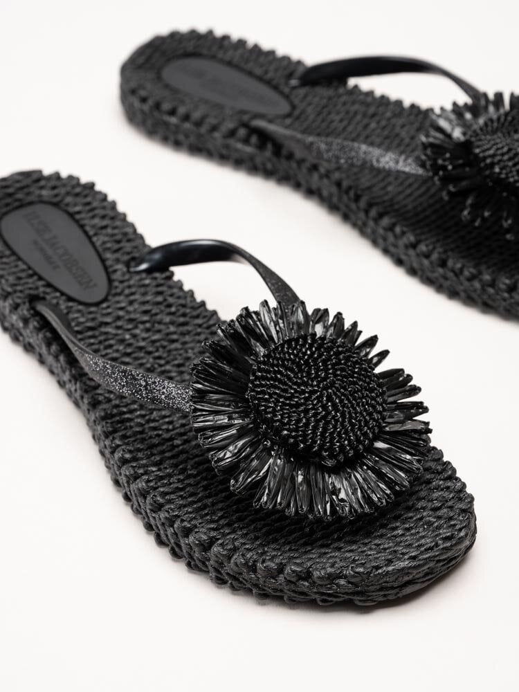Ilse Jacobsen - Cheerful16F - Svarta flip flop med blomma
