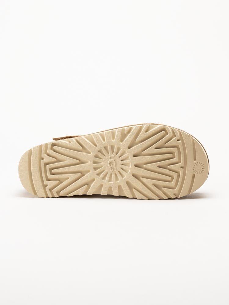 UGG - W Goldenstar Strap - Bruna platåsandaler i mocka