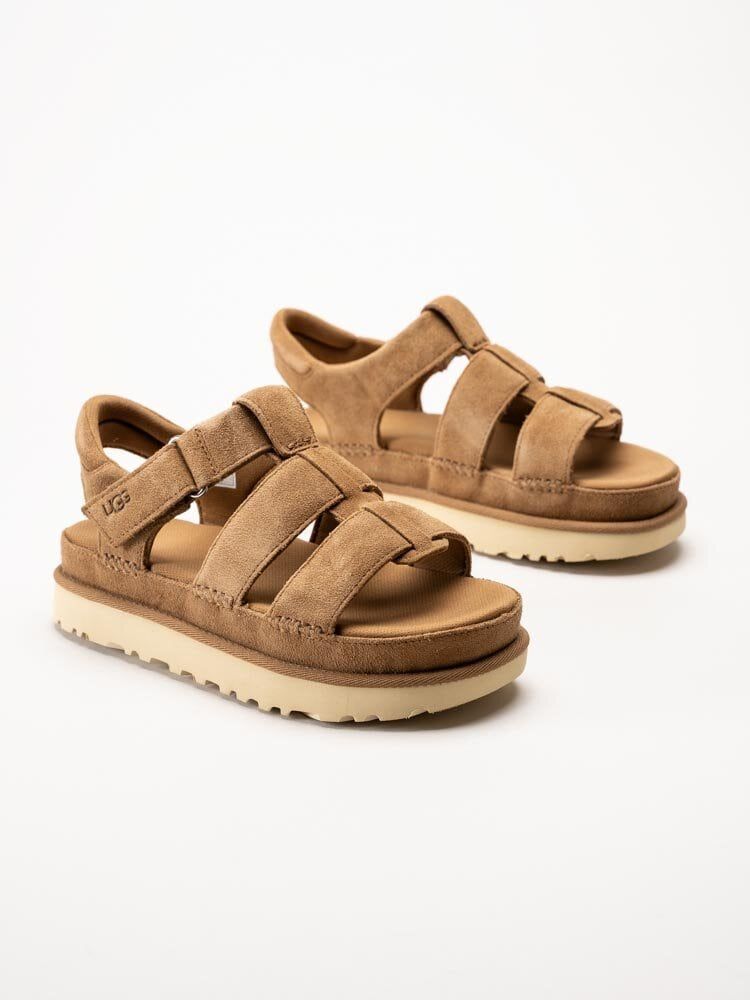 UGG - W Goldenstar Strap - Bruna platåsandaler i mocka