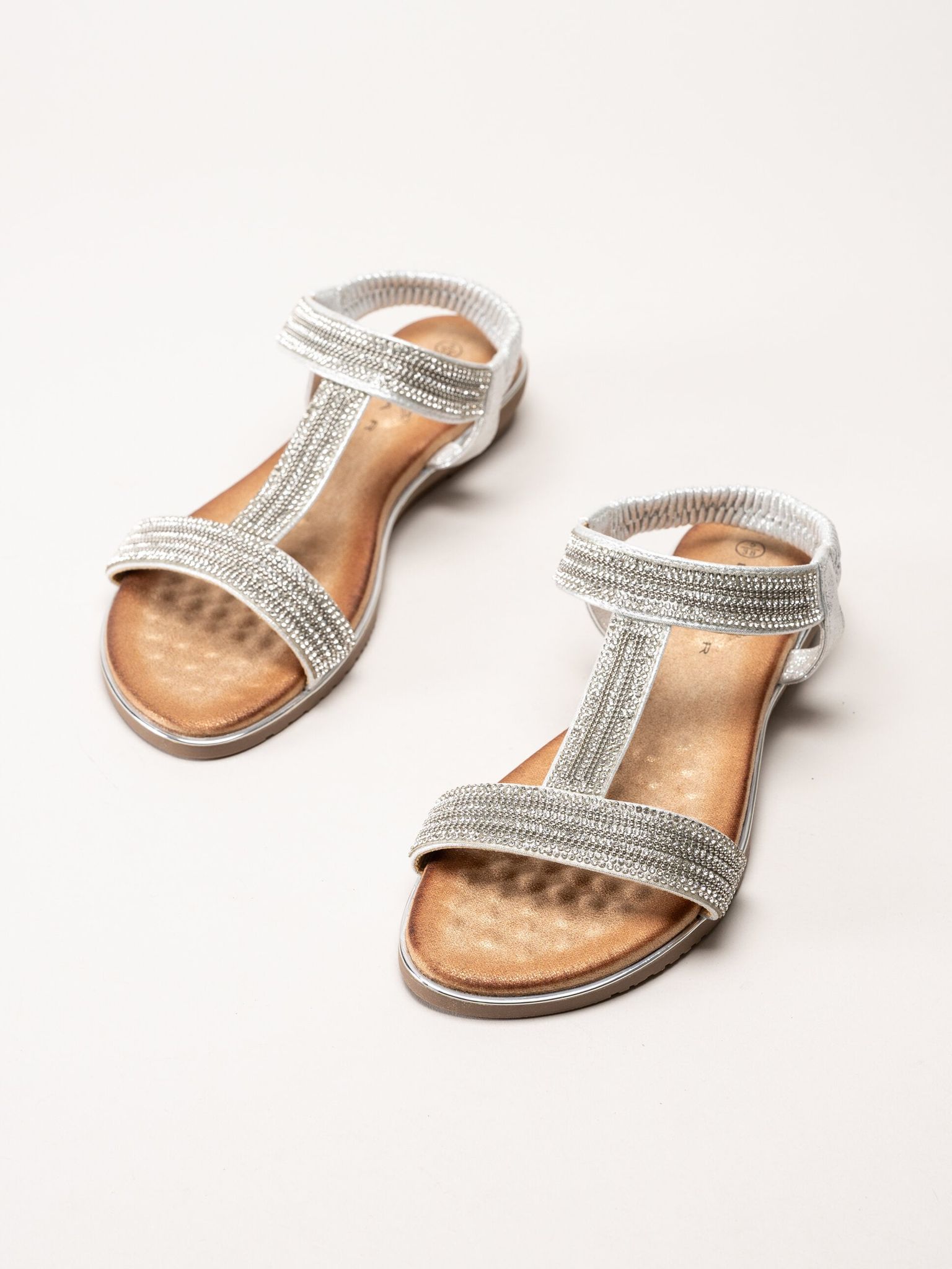 Lunar - 246ESTA - Silver strassandaler med T-sleif