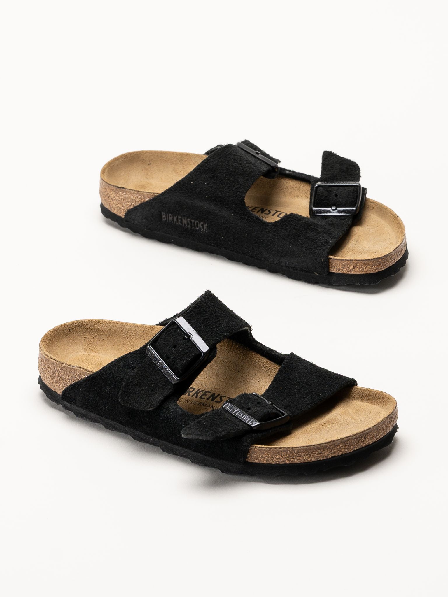 Birkenstock - Arizona Suede Leather - Svarta slip in sandaler i mocka