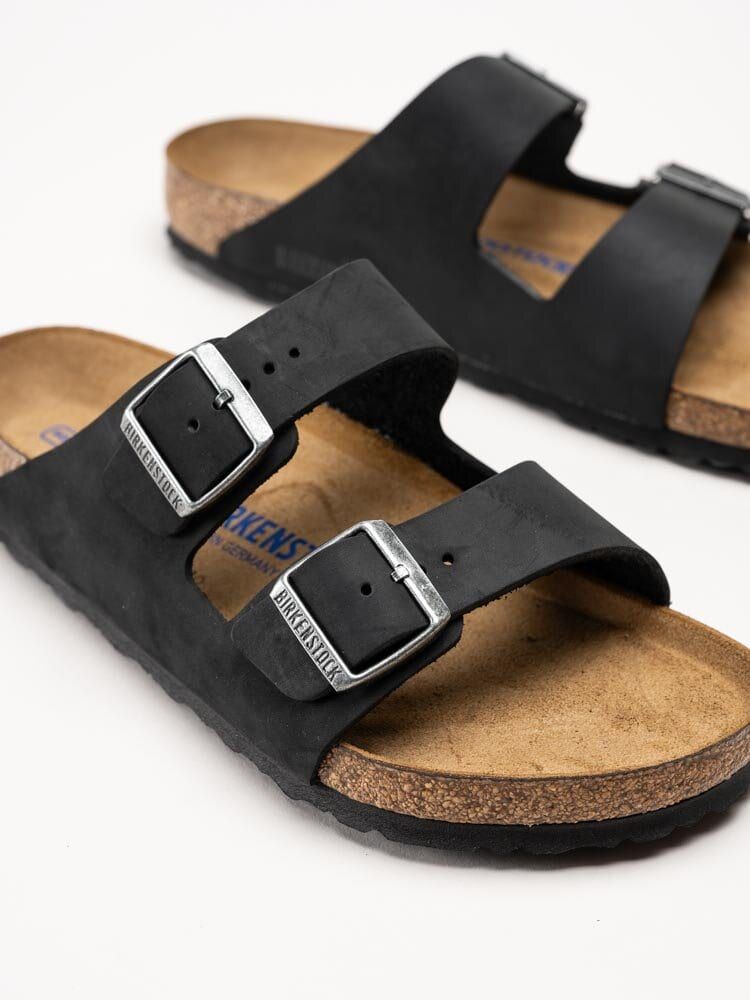 Birkenstock - Arizona SFB Regular - Svarta slip in sandaler i oljat skinn