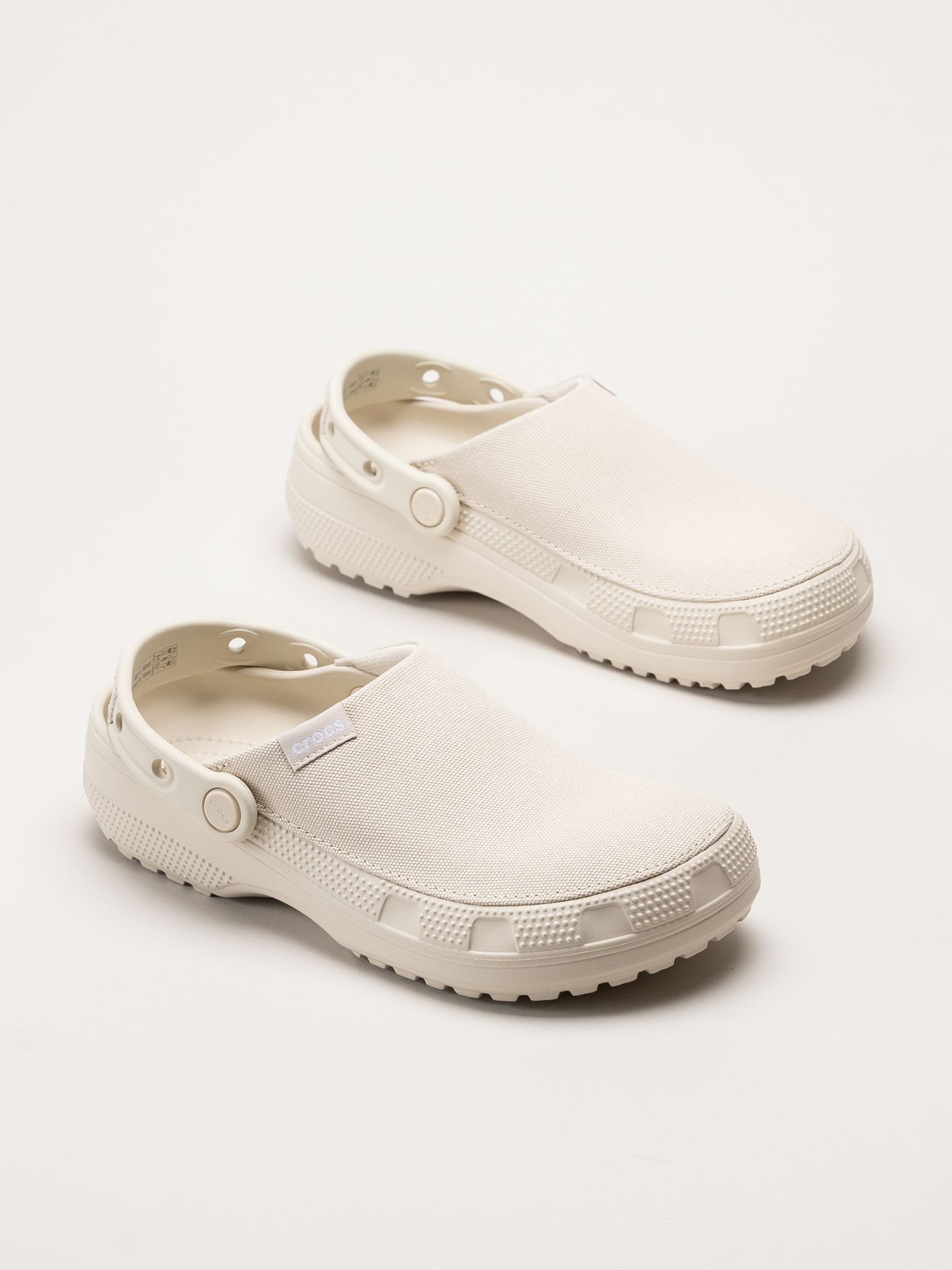 Crocs - Classic Crafted Clog - Ljusbeige slip in tofflor