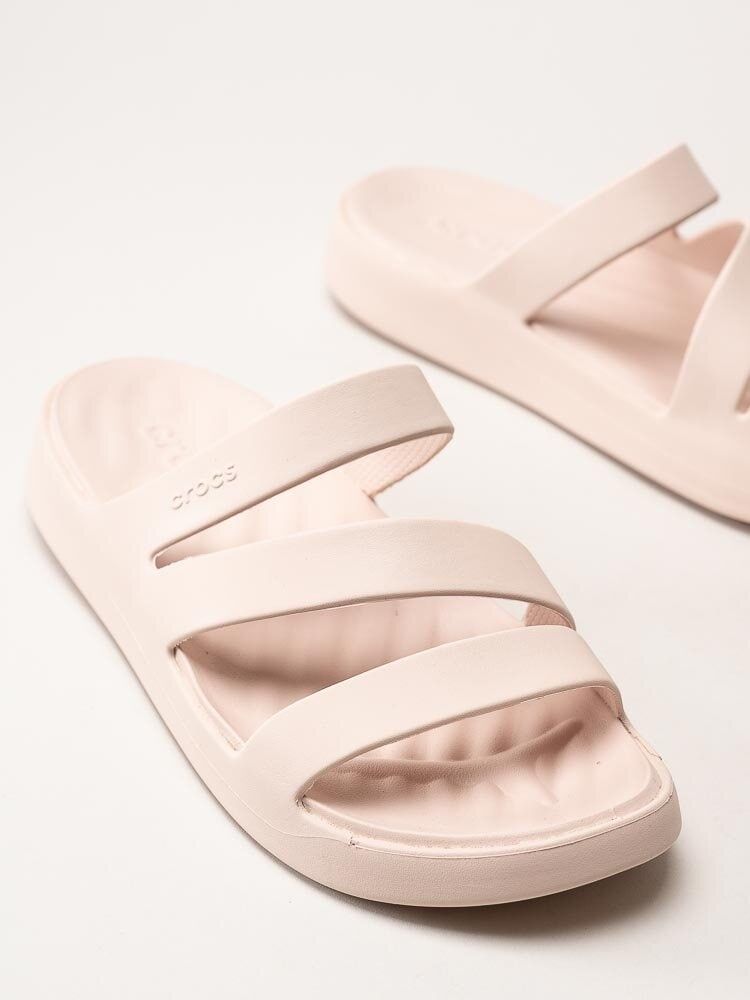 Crocs - Getaway Strappy - Ljusrosa sandaler
