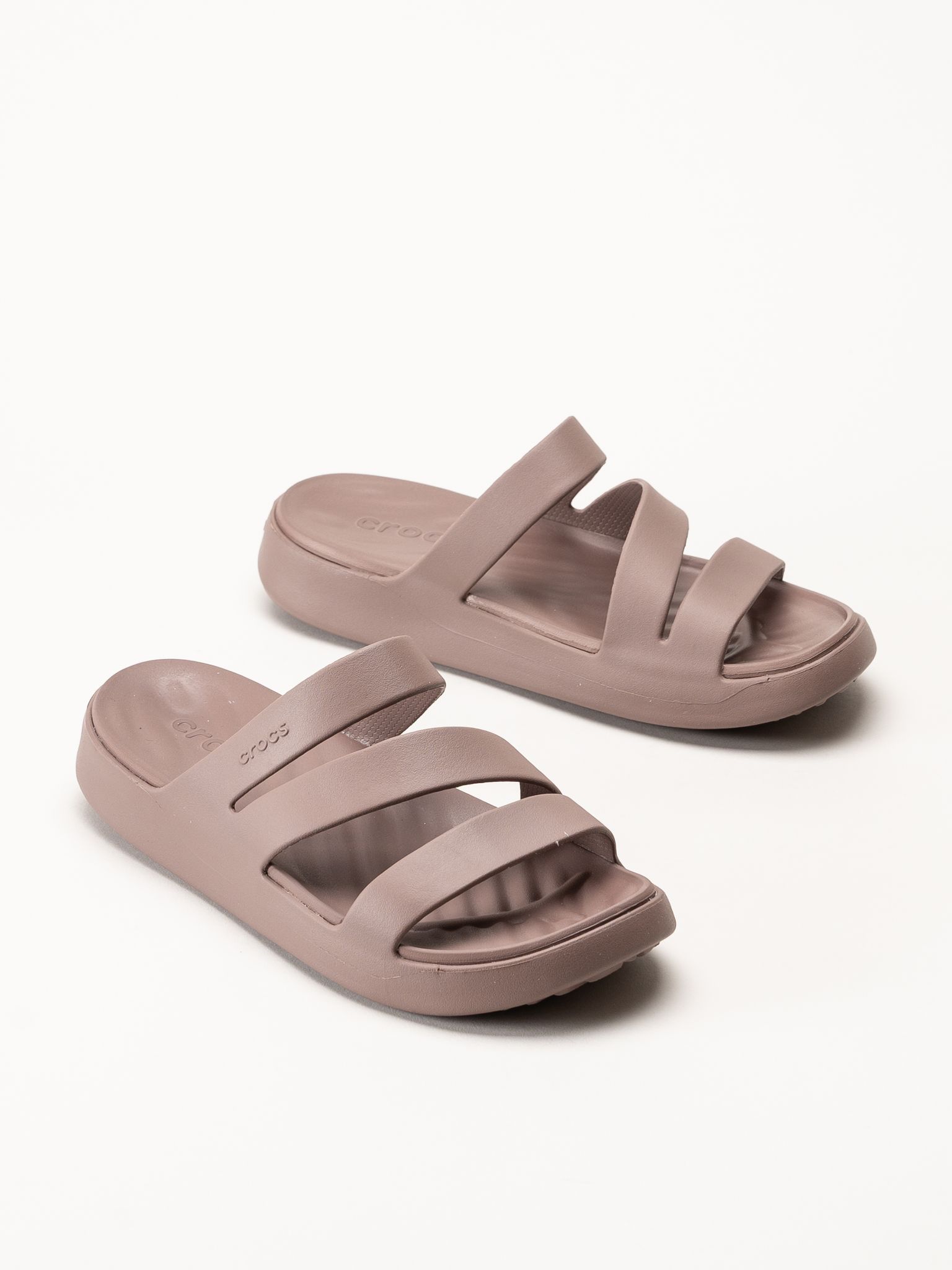 Crocs - Getaway Strappy - Bruna sandaler