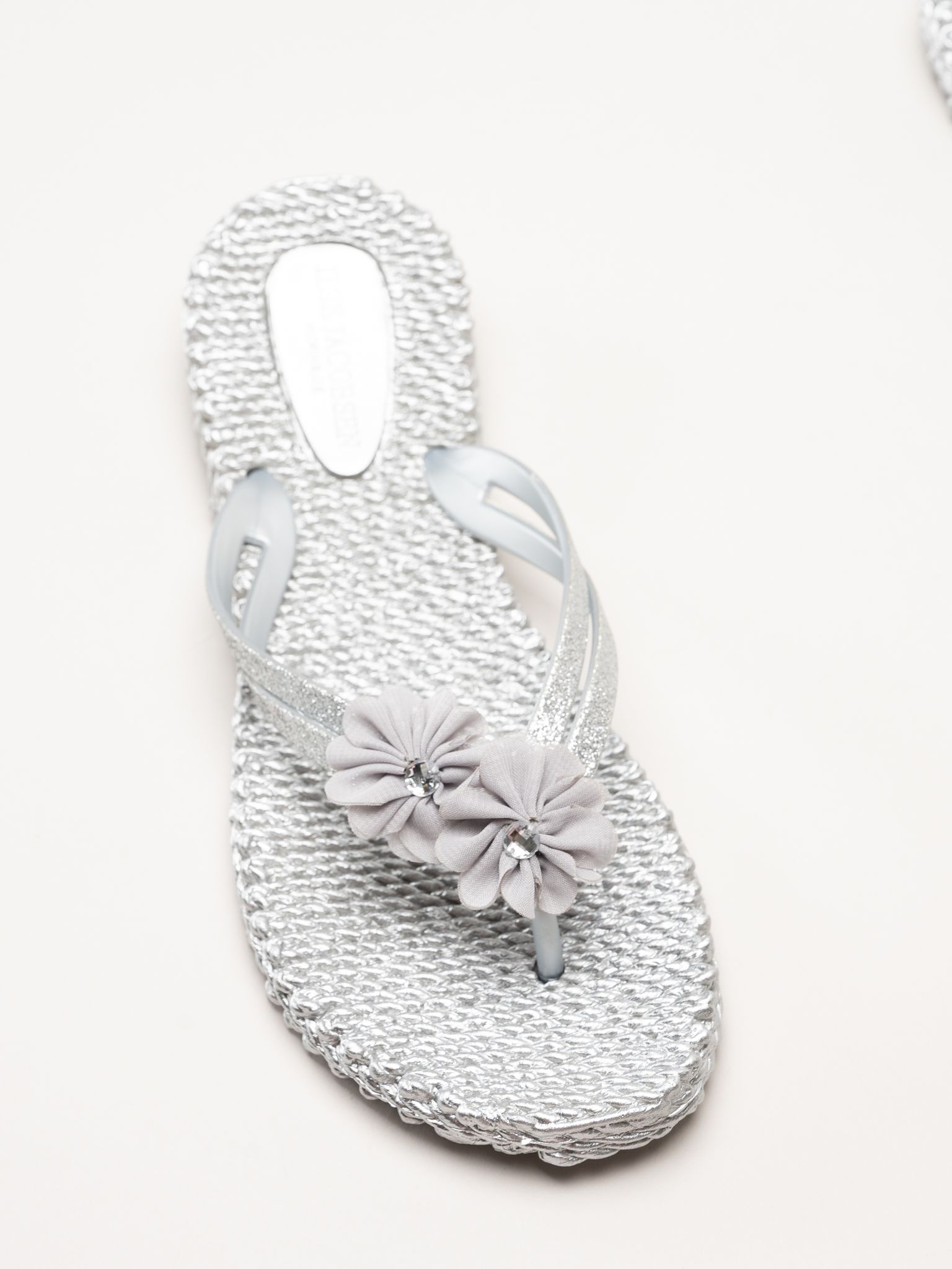Ilse Jacobsen - Cheerful18F - Silverfärgade flip flops