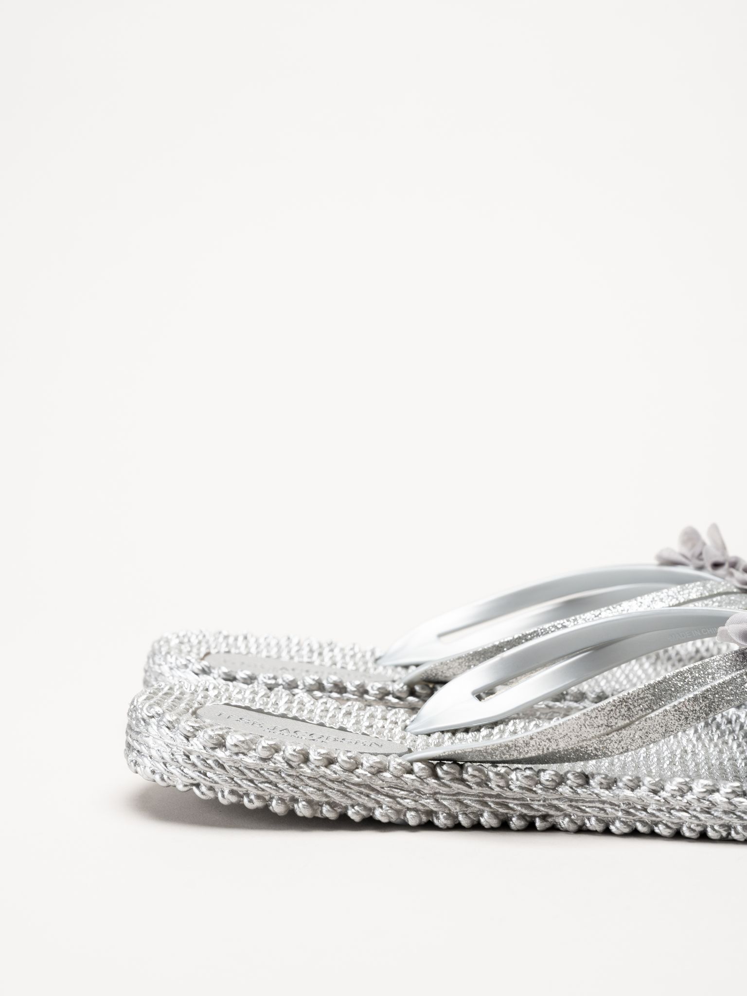 Ilse Jacobsen - Cheerful18F - Silverfärgade flip flops