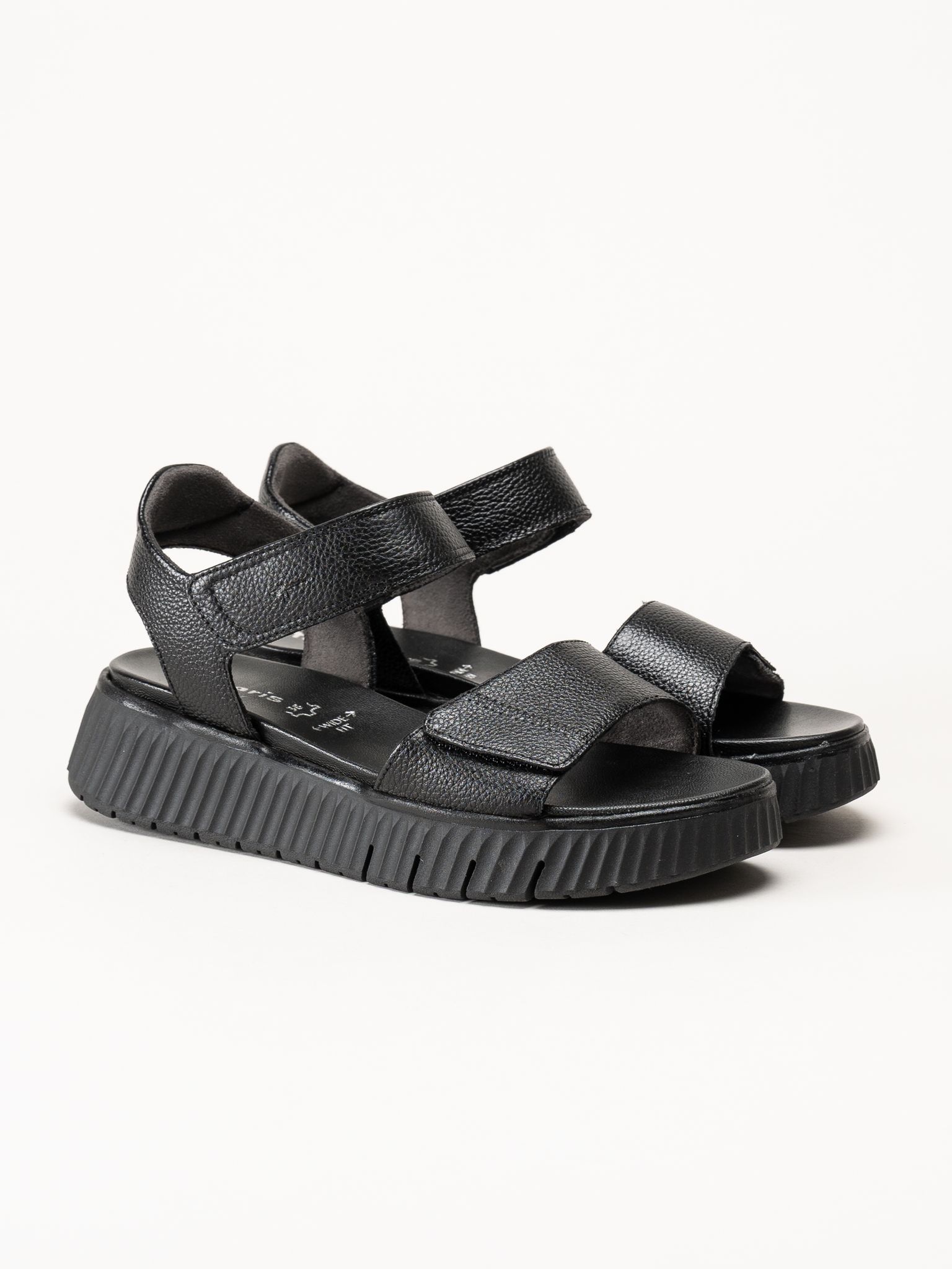 Tamaris - Wide fit - Svarta sandaler i skinn
