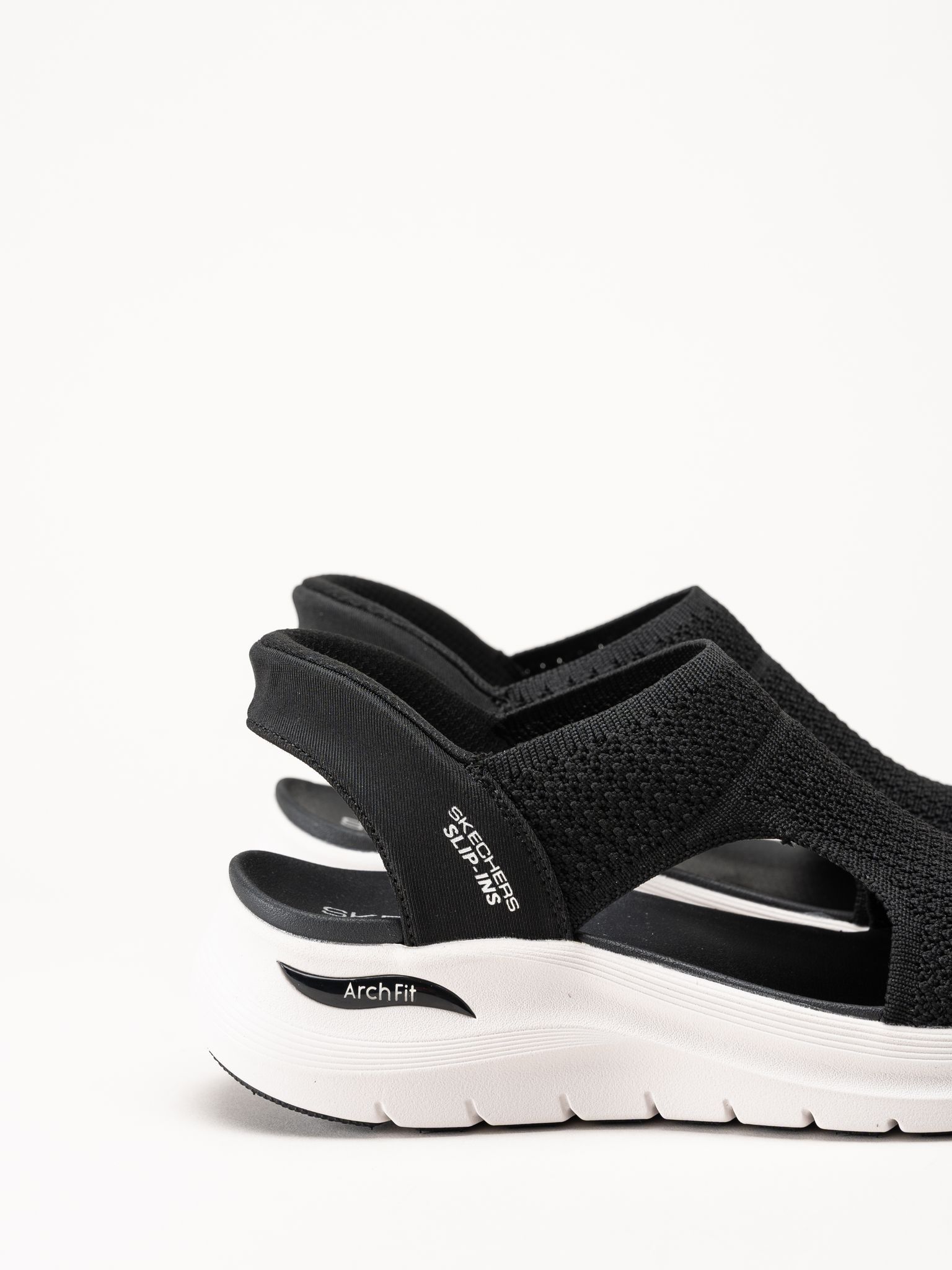 Skechers - Arch Fit - Svarta slip-in sandaler