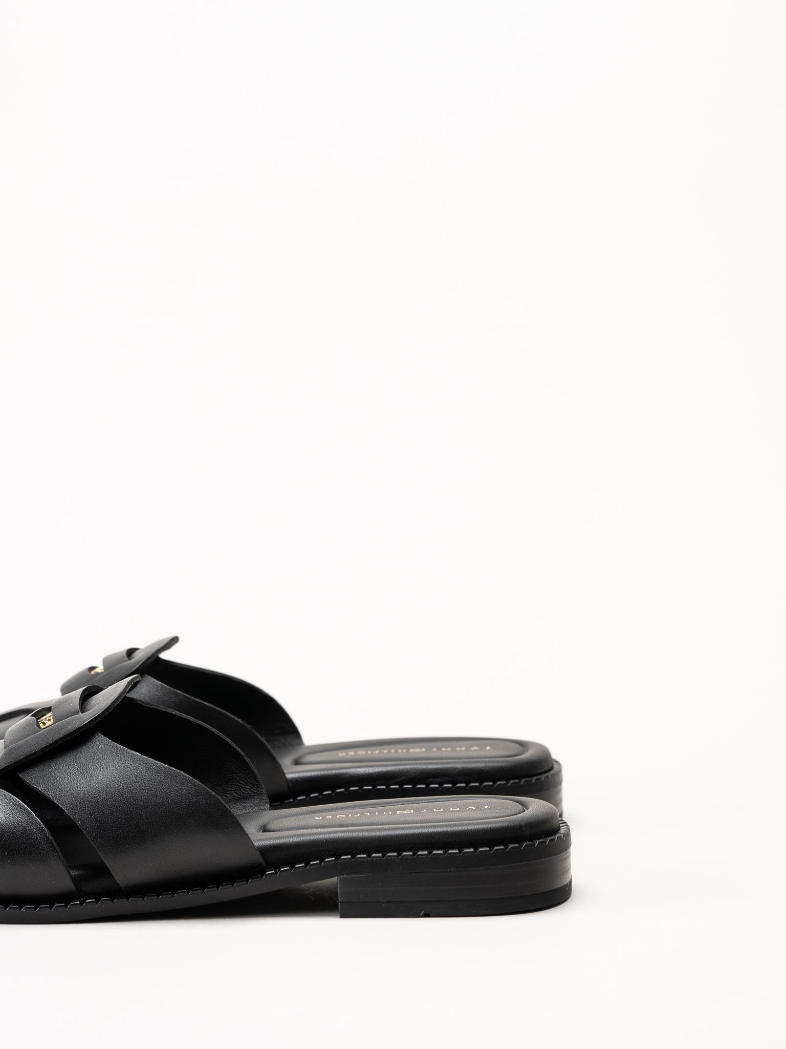 Tommy Hilfiger - Coin - Svarta slip in sandaler