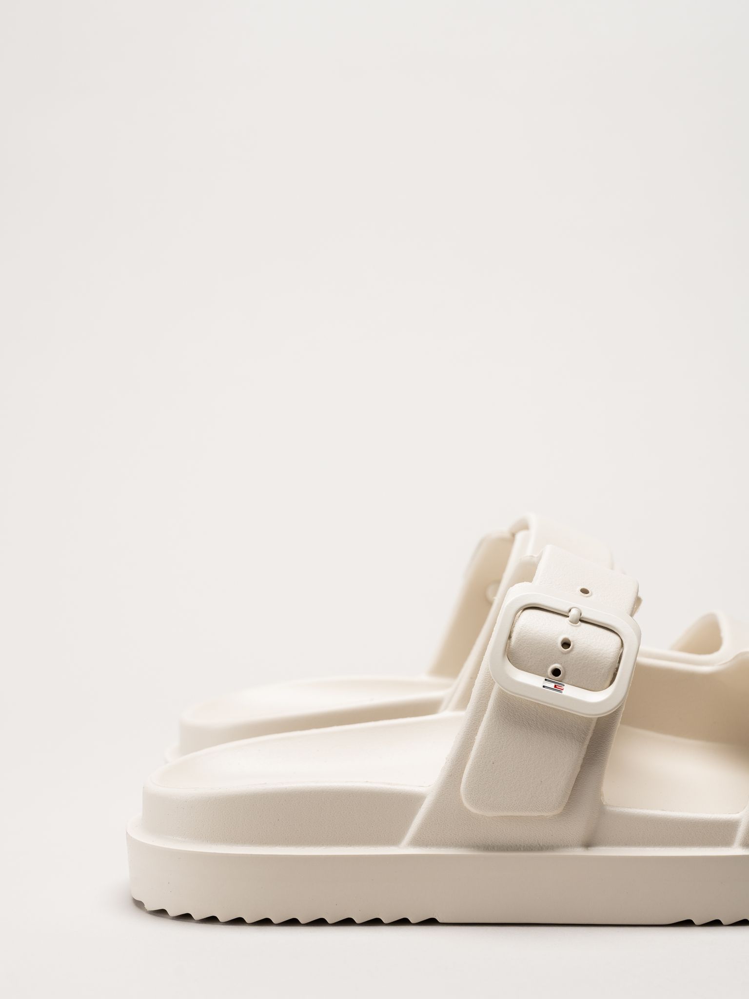 Tommy Hilfiger - Double Strap - Offwhite sandaler med spänne
