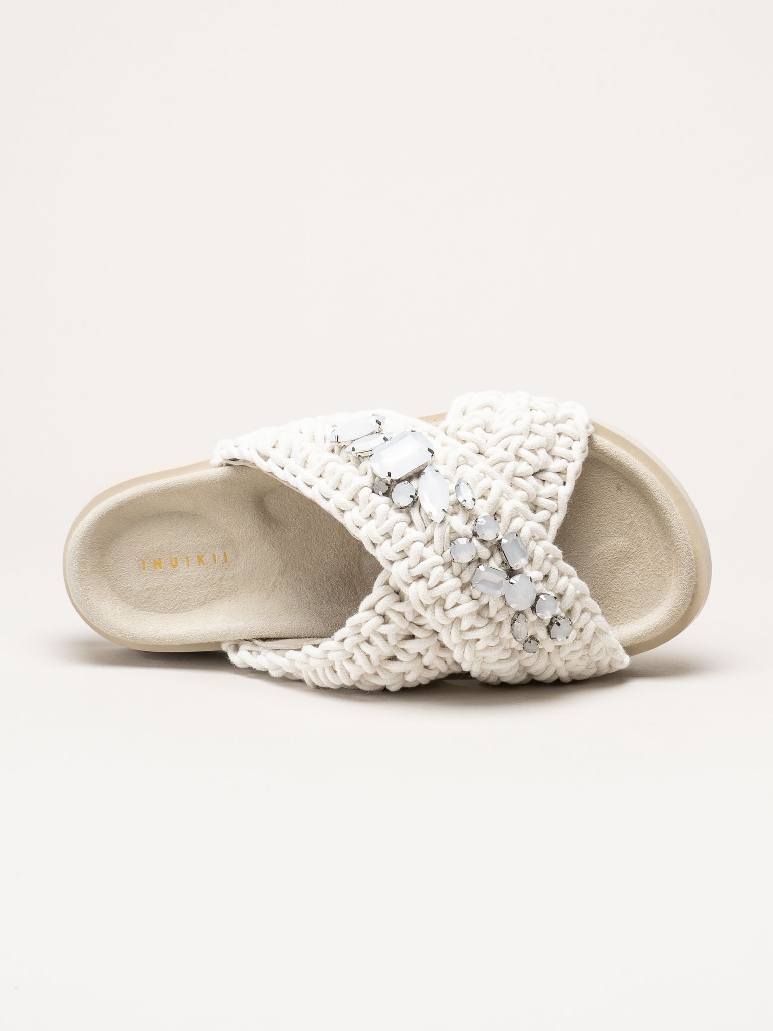 Inuikii - Woven Stones - Vita sandaler i virkad textil