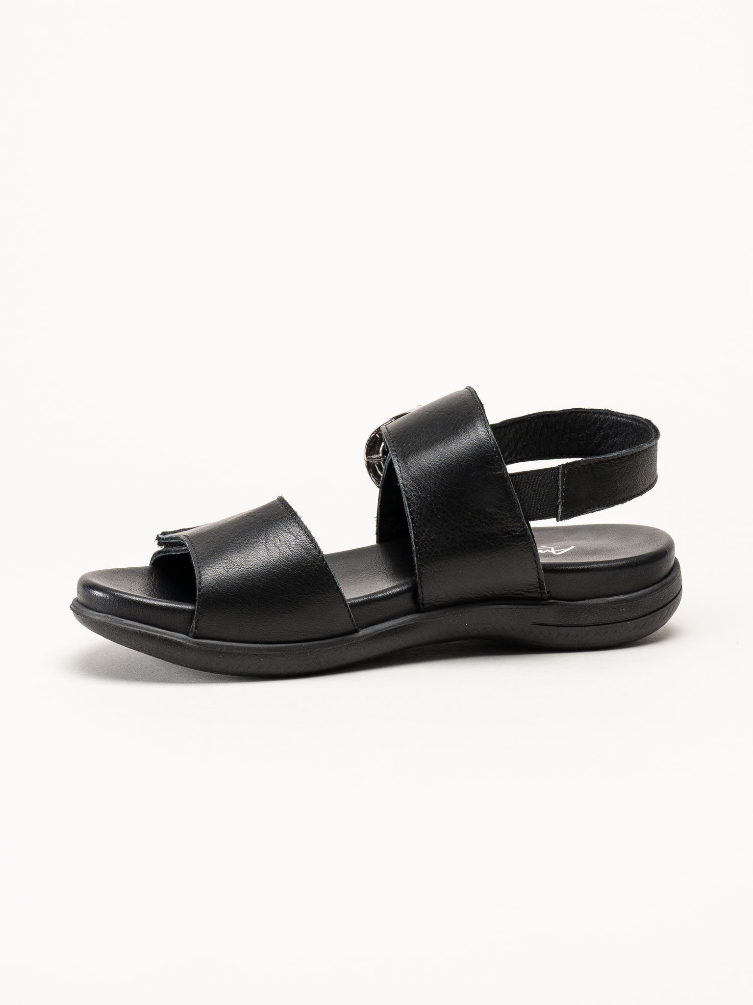 Andrea Conti - Svarta sandaler