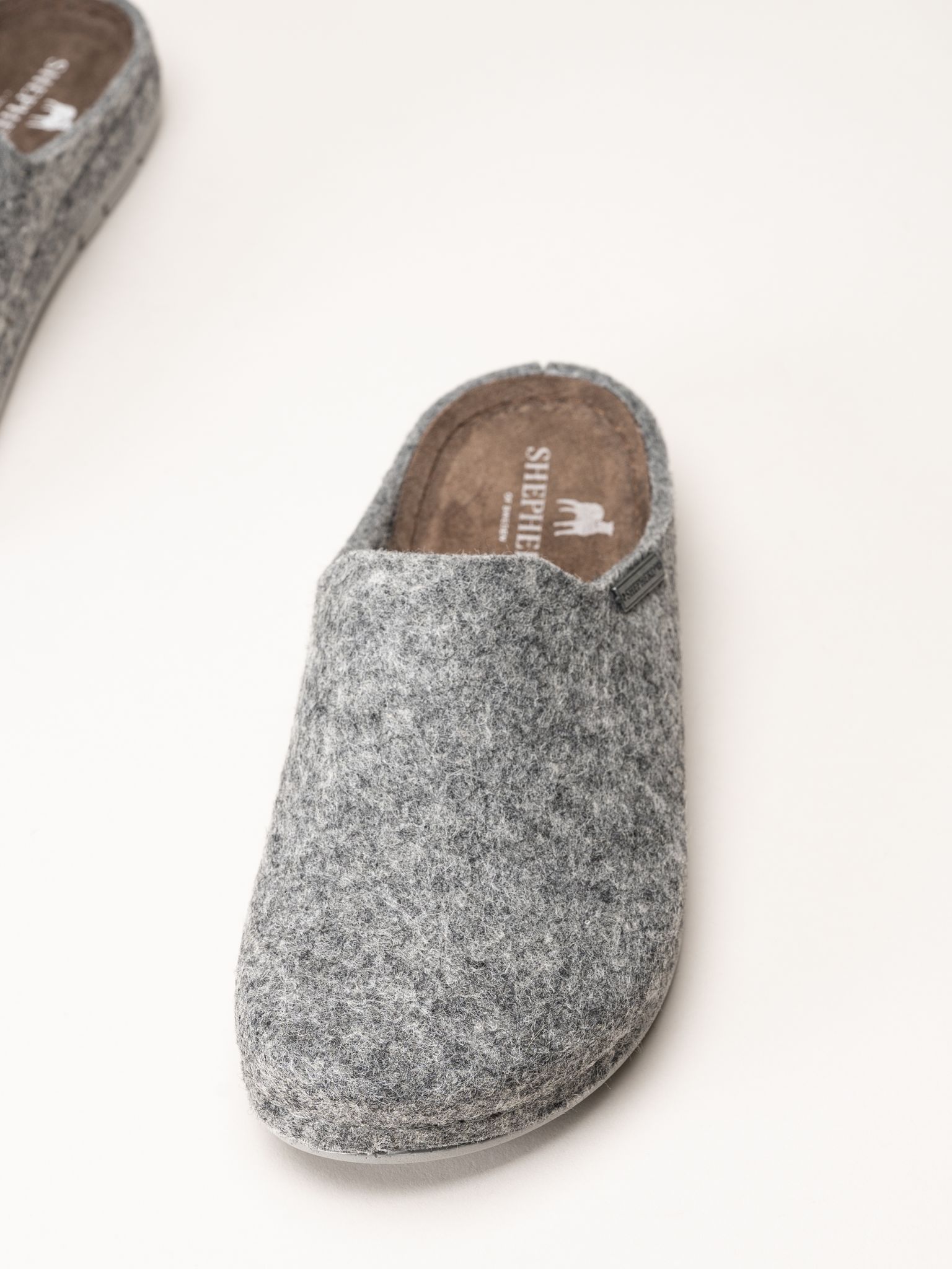 Shepherd - Annsofie - Grå slip in tofflor
