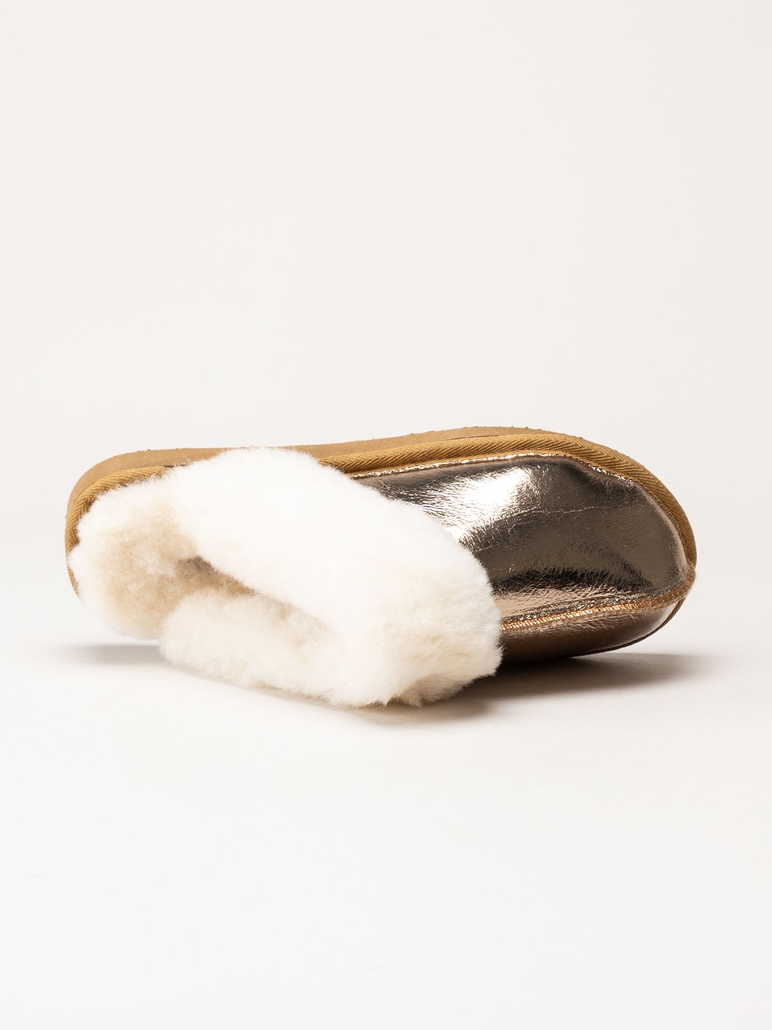 Shepherd - Jessica - Guldfärgade fårskinnstofflor