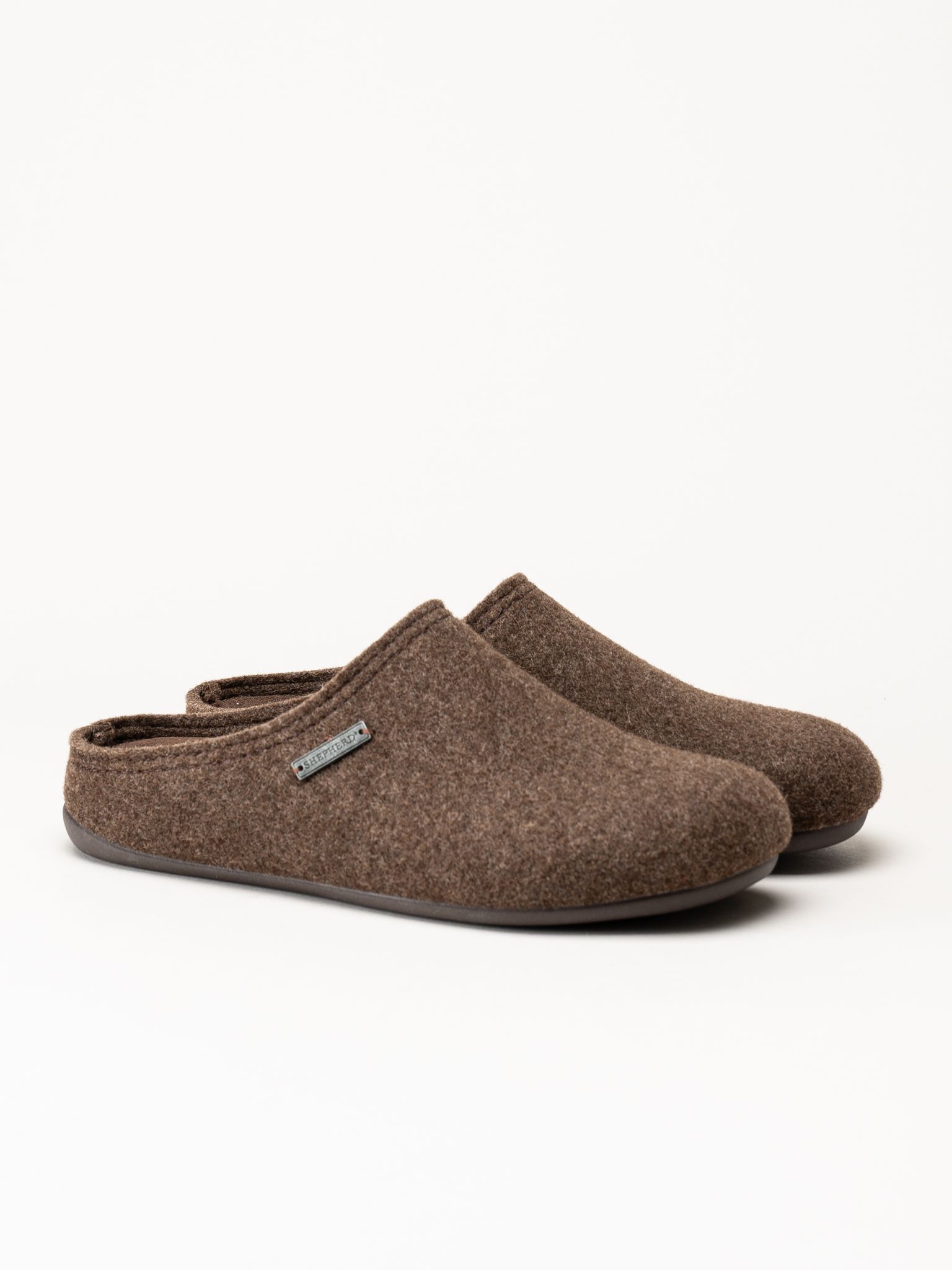 Shepherd - Cilla - Bruna slip in tofflor