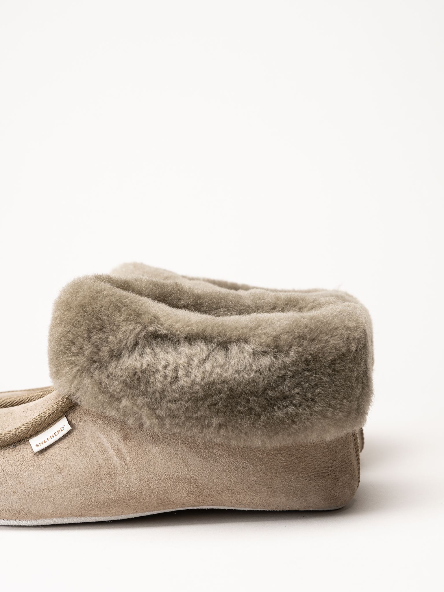 Shepherd - Moa - Ljusbruna fårskinnstofflor