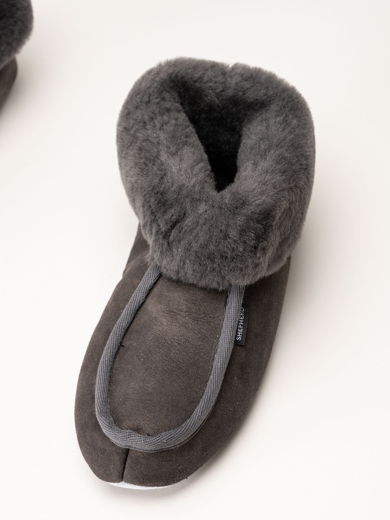 Shepherd - Moa - Grå fårskinnstofflor